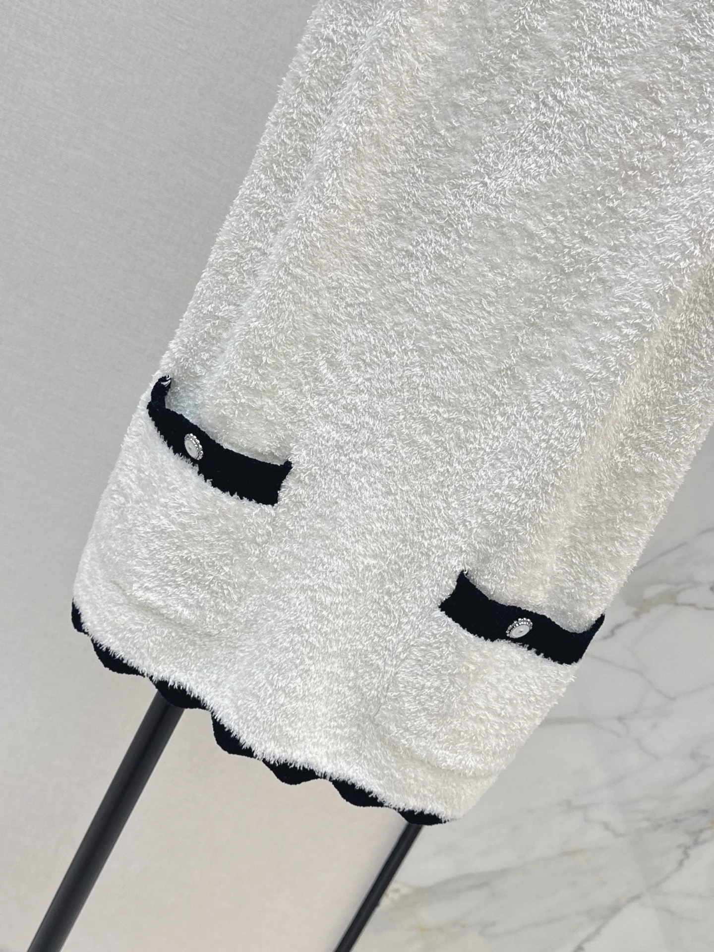 Chan 26ss contract vest