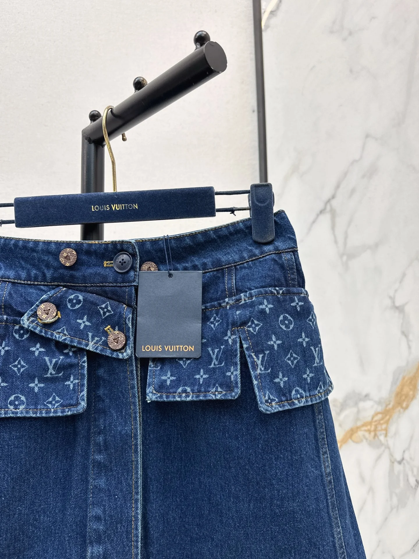 Louis 25fw denim skirt