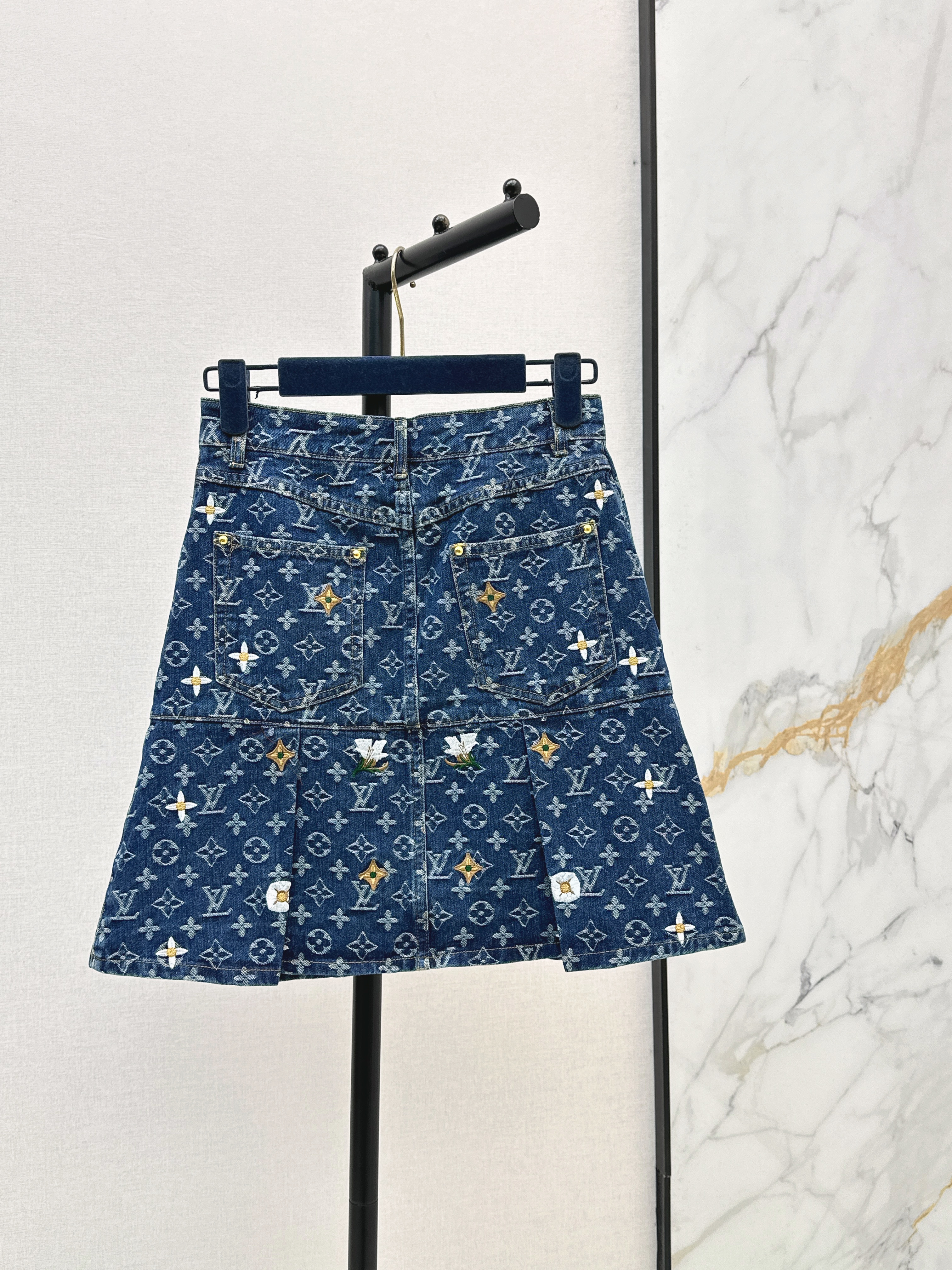 Loui 26ss embroidery denim skirt