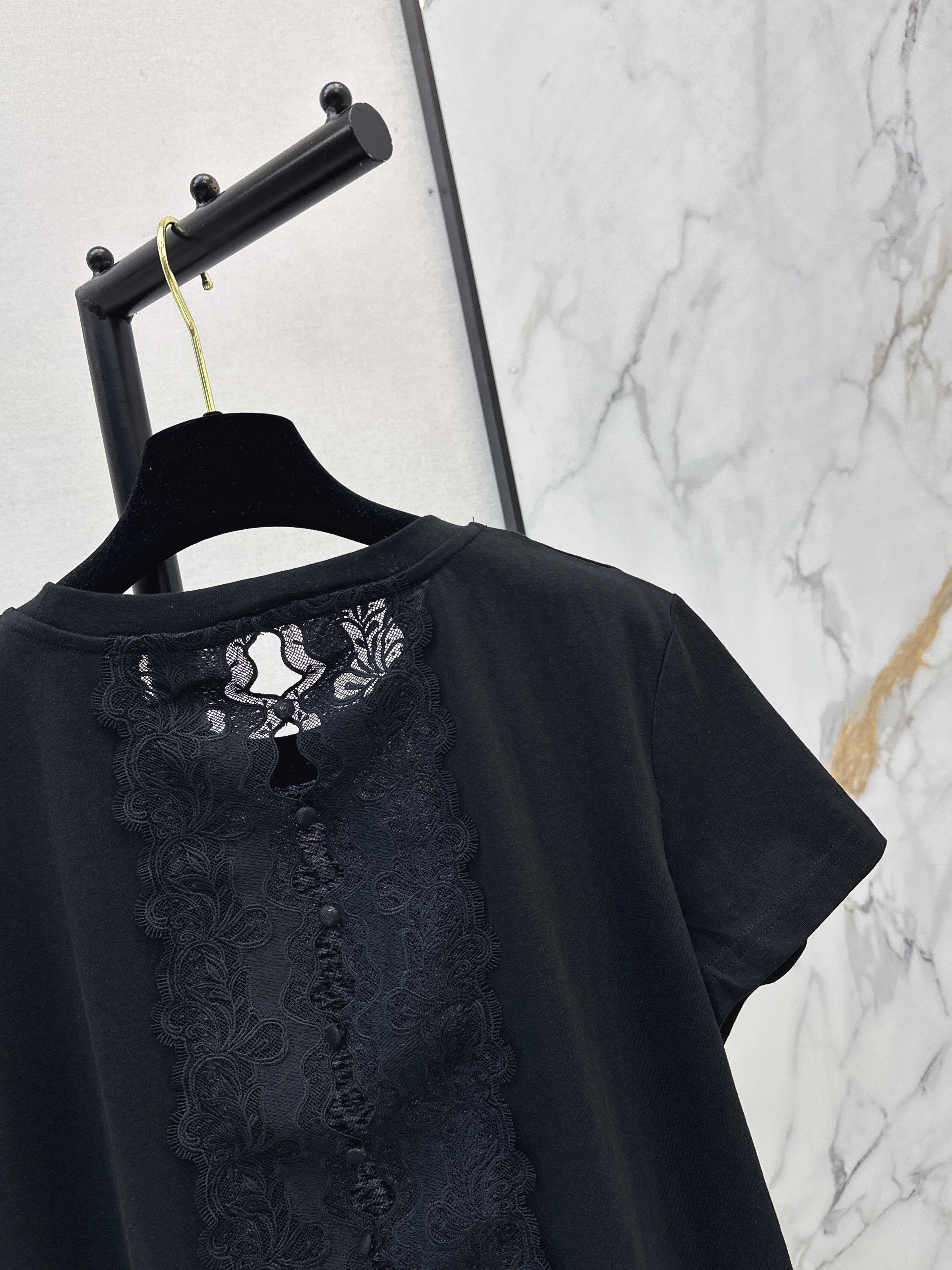Chan 26ss lace hollow t-shirt