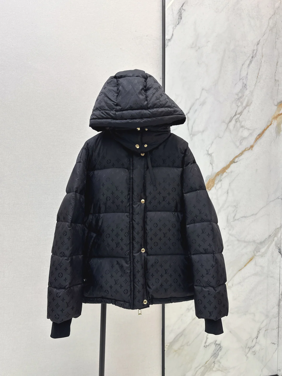 Loui 25fw down jacket