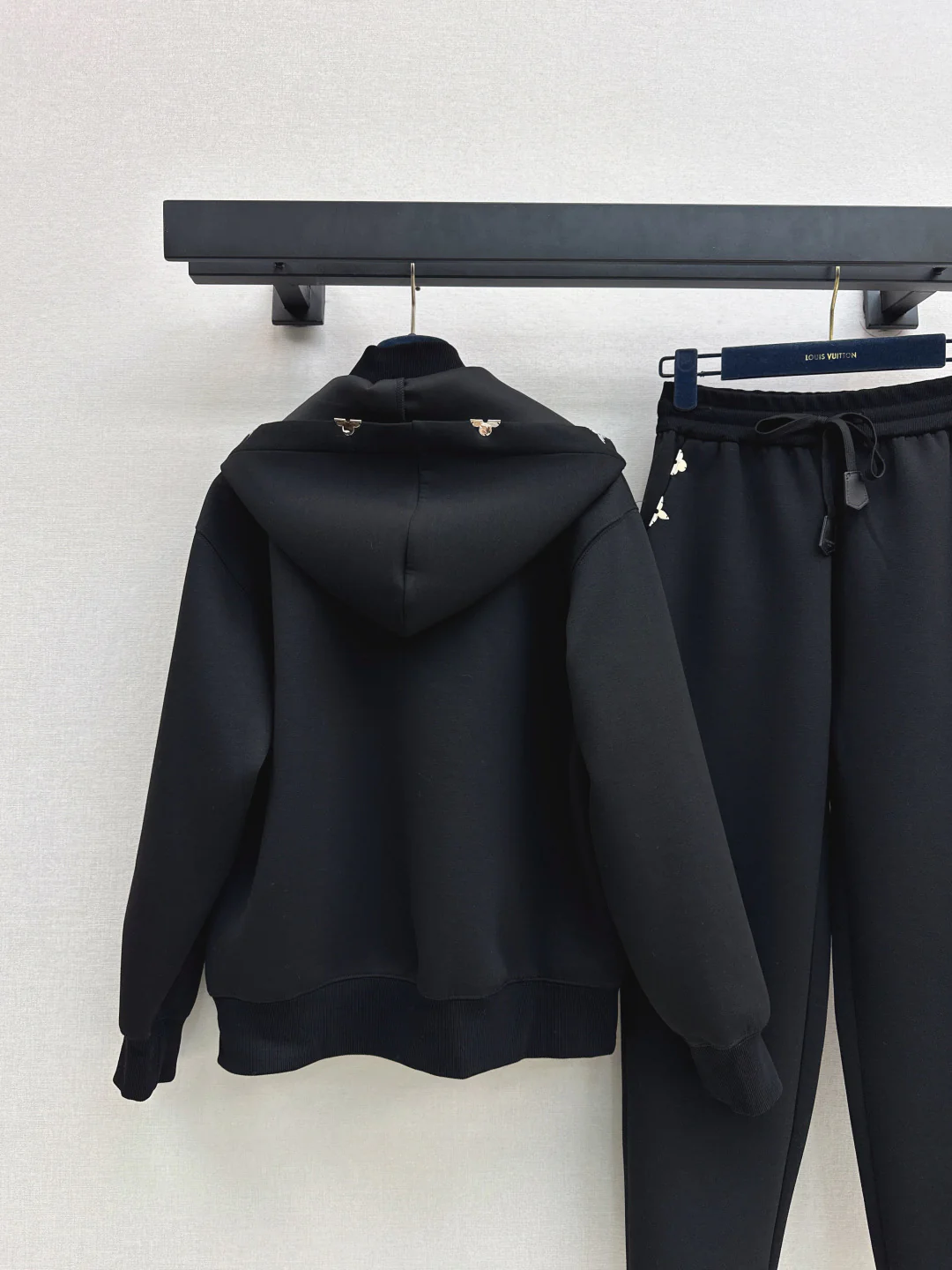 Loui 25fw tracksuit set