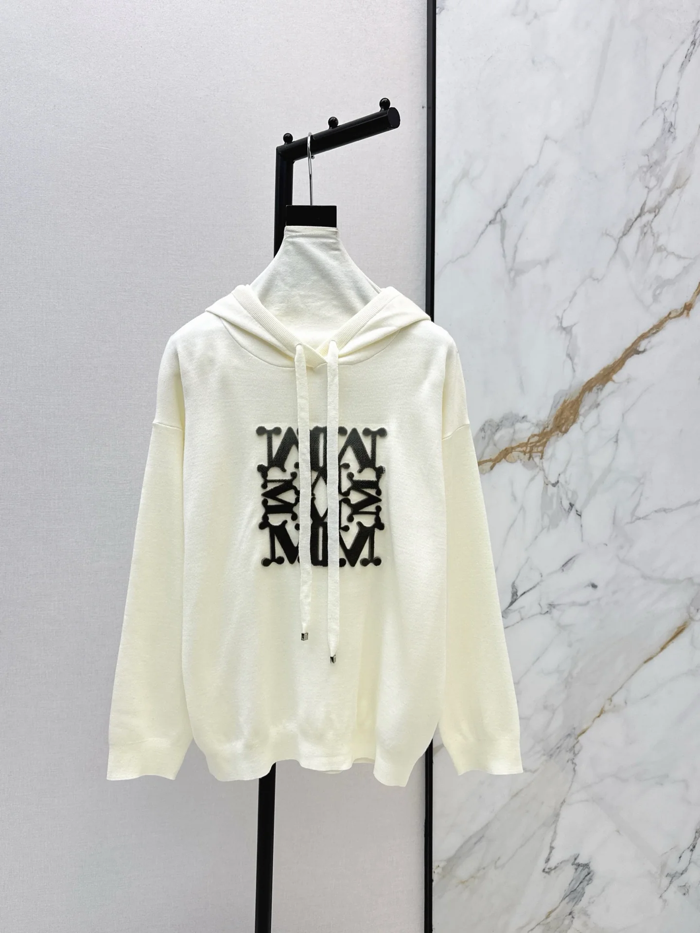 Max 25fw hooded sweater