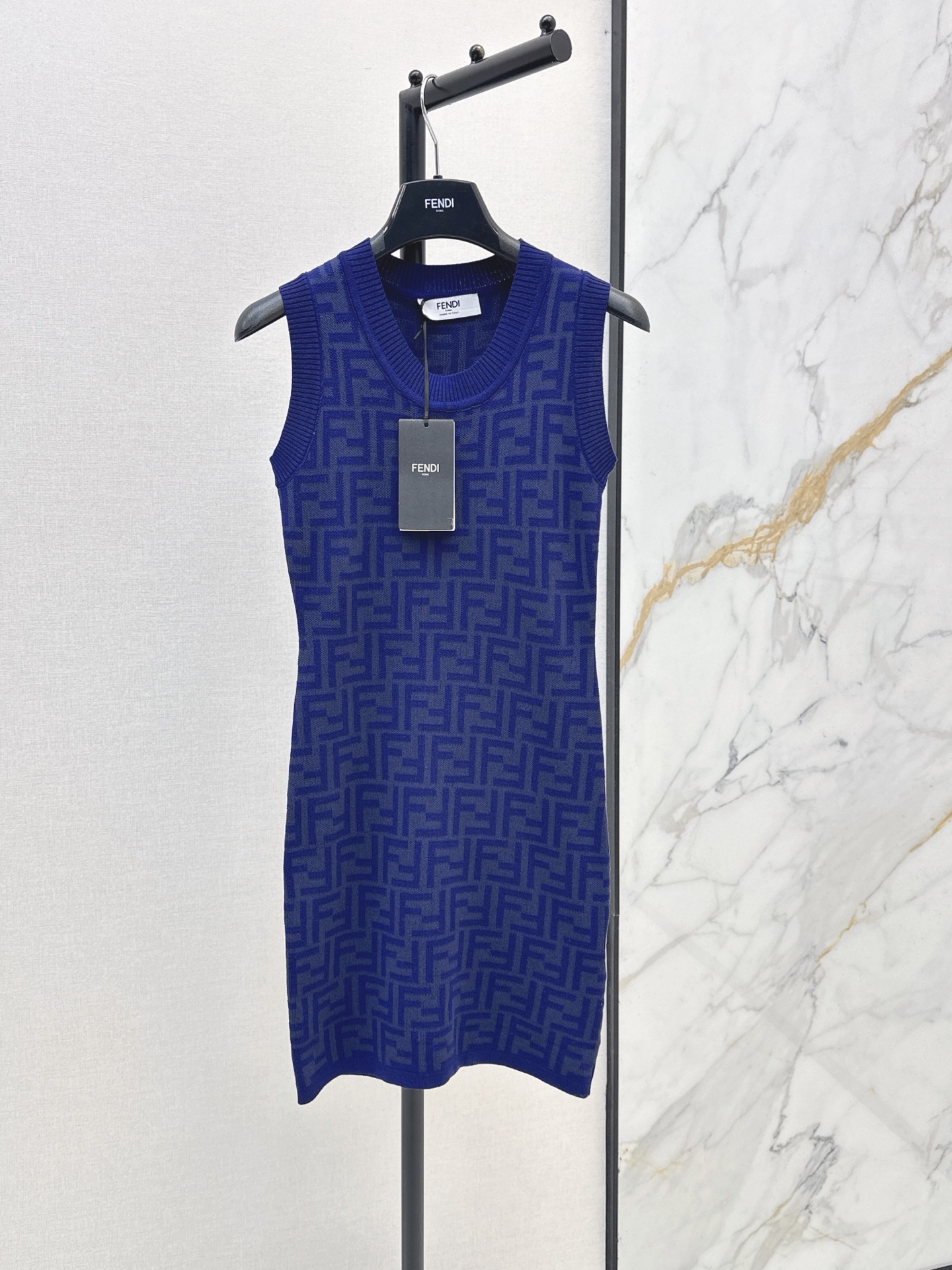 Fen 26ss sleeveless knit dress