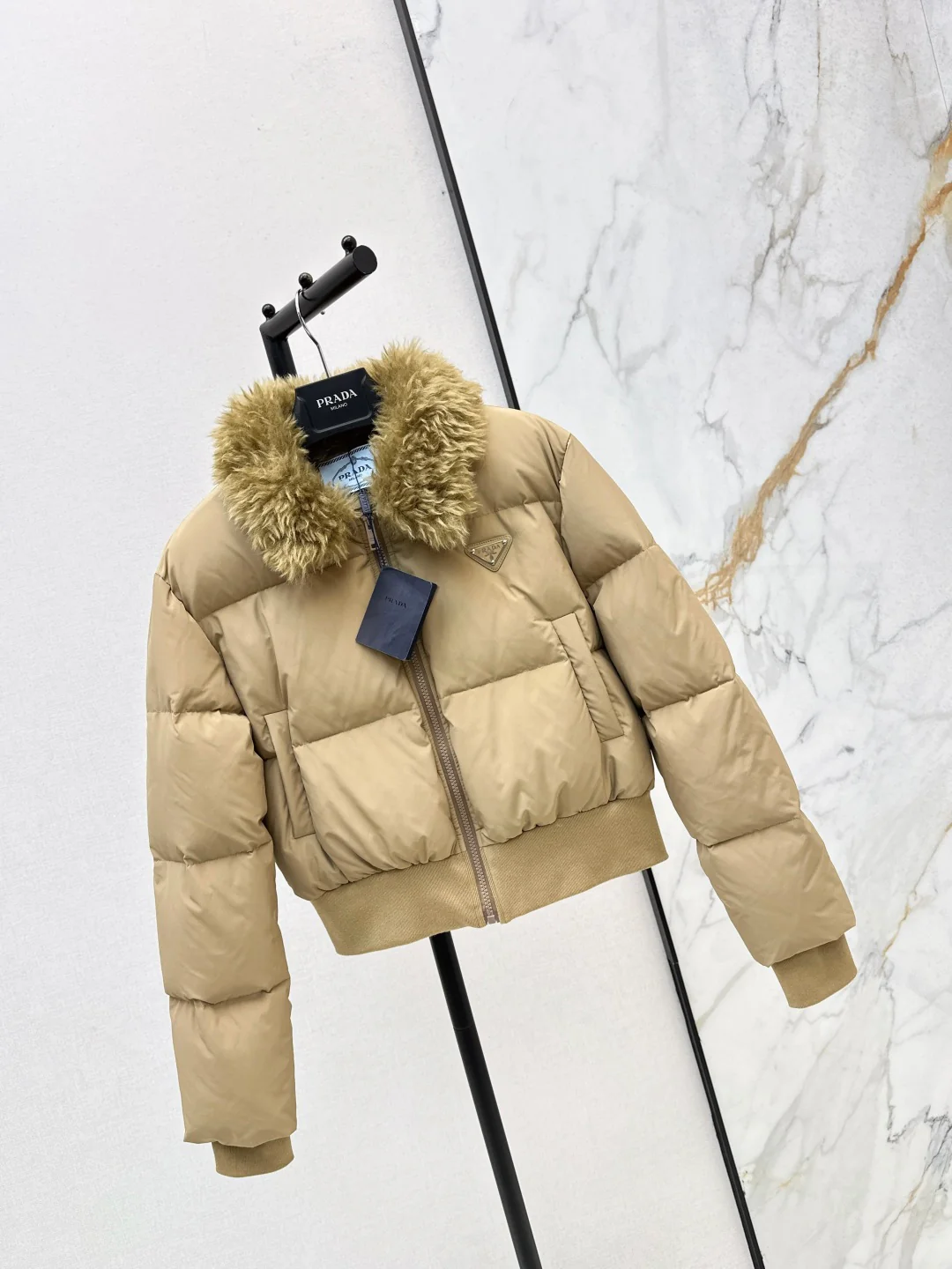 Pra 25fw down jacket