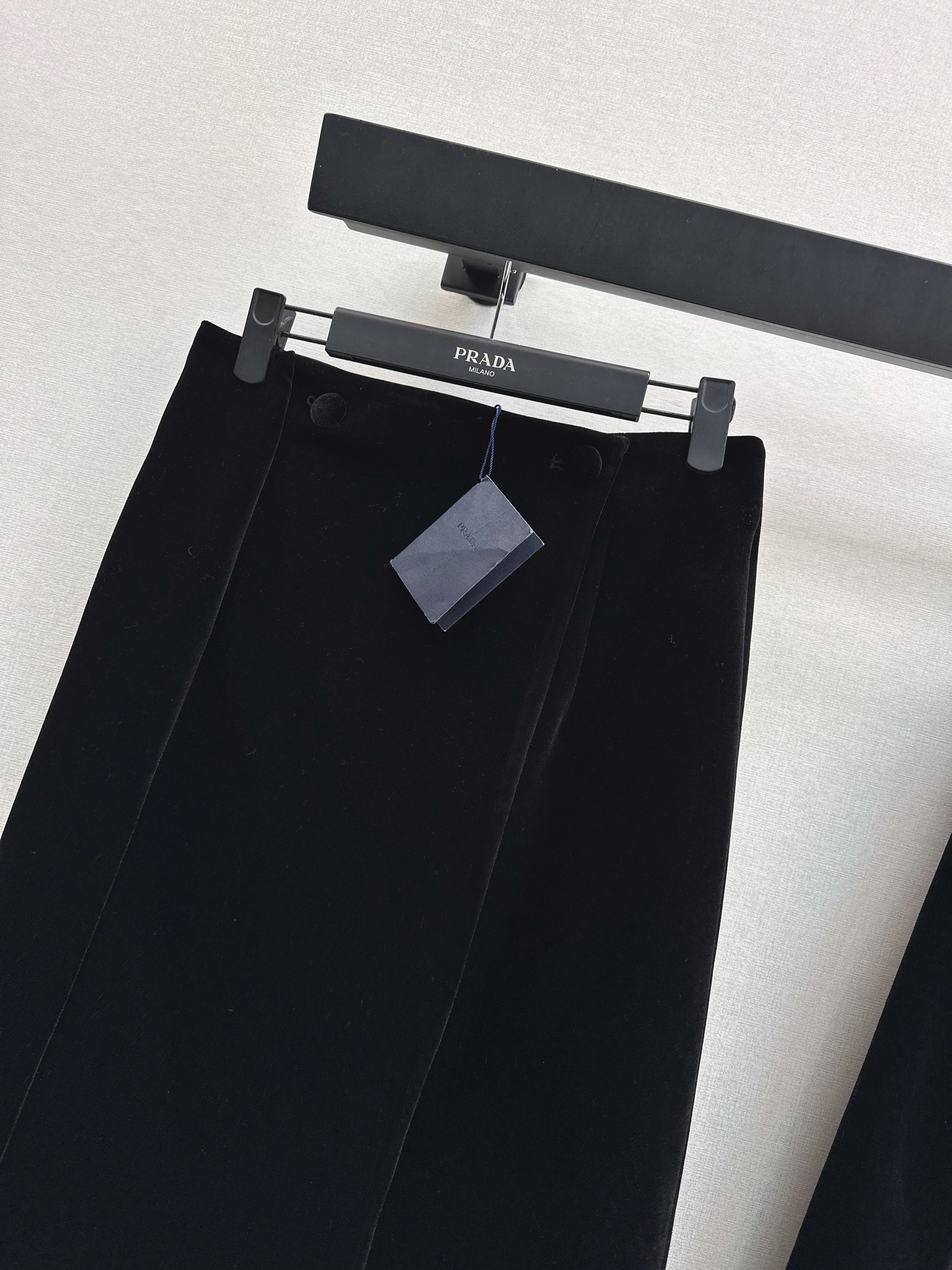 Prad 26ss velvet skirts
