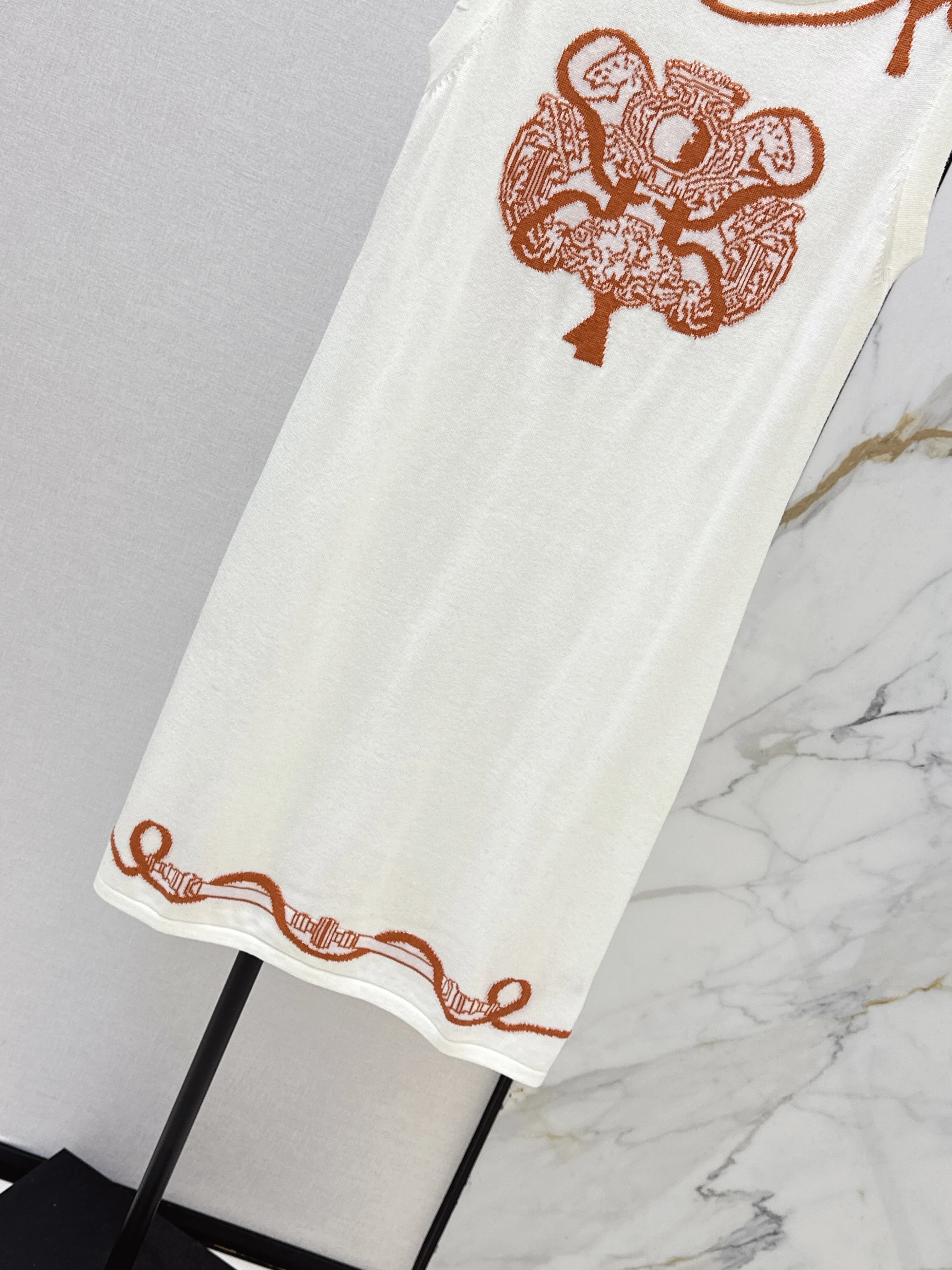 Herm 26ss jacquard sleeveless dress