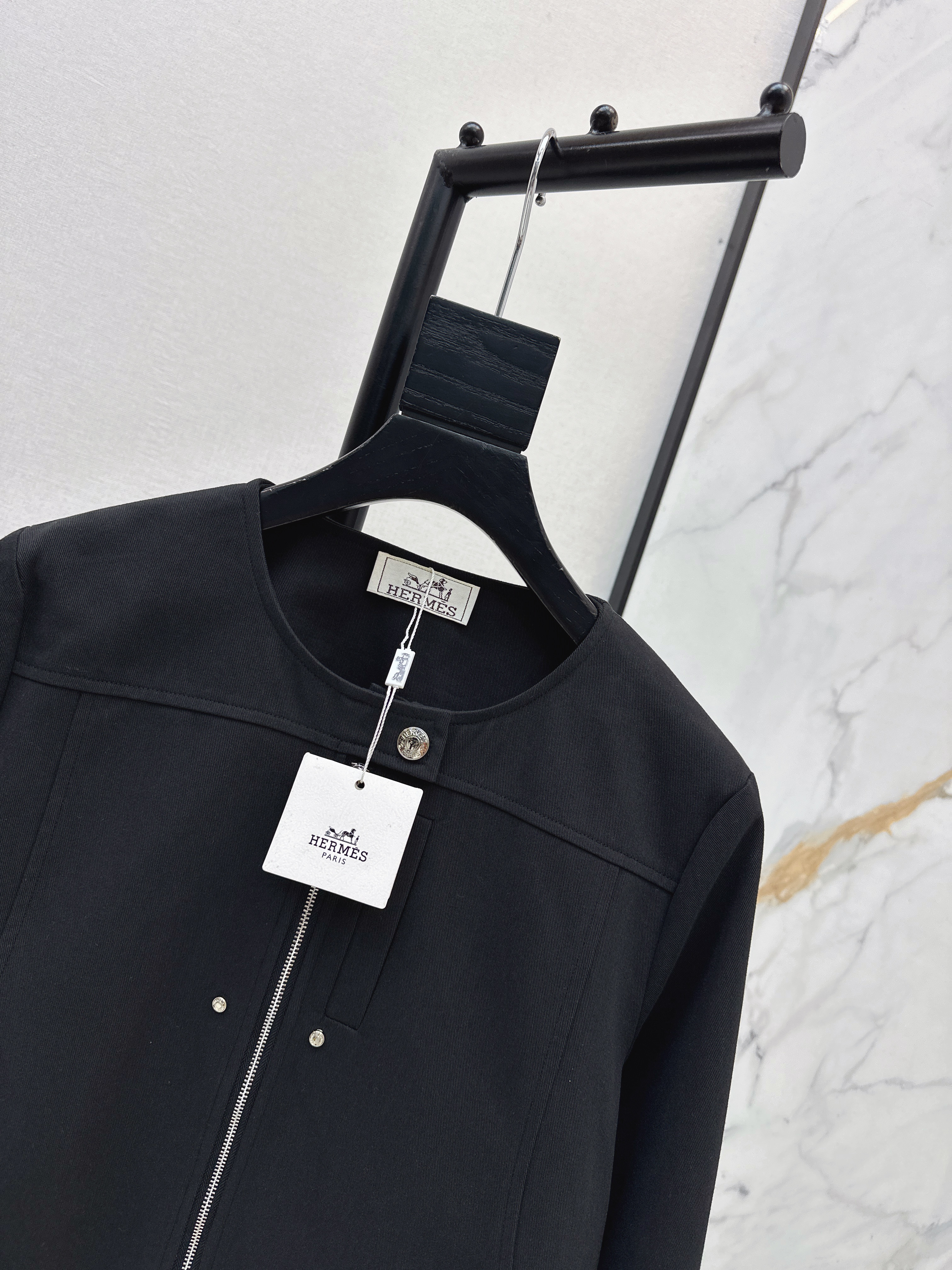 Her 26ss zip-up jacket