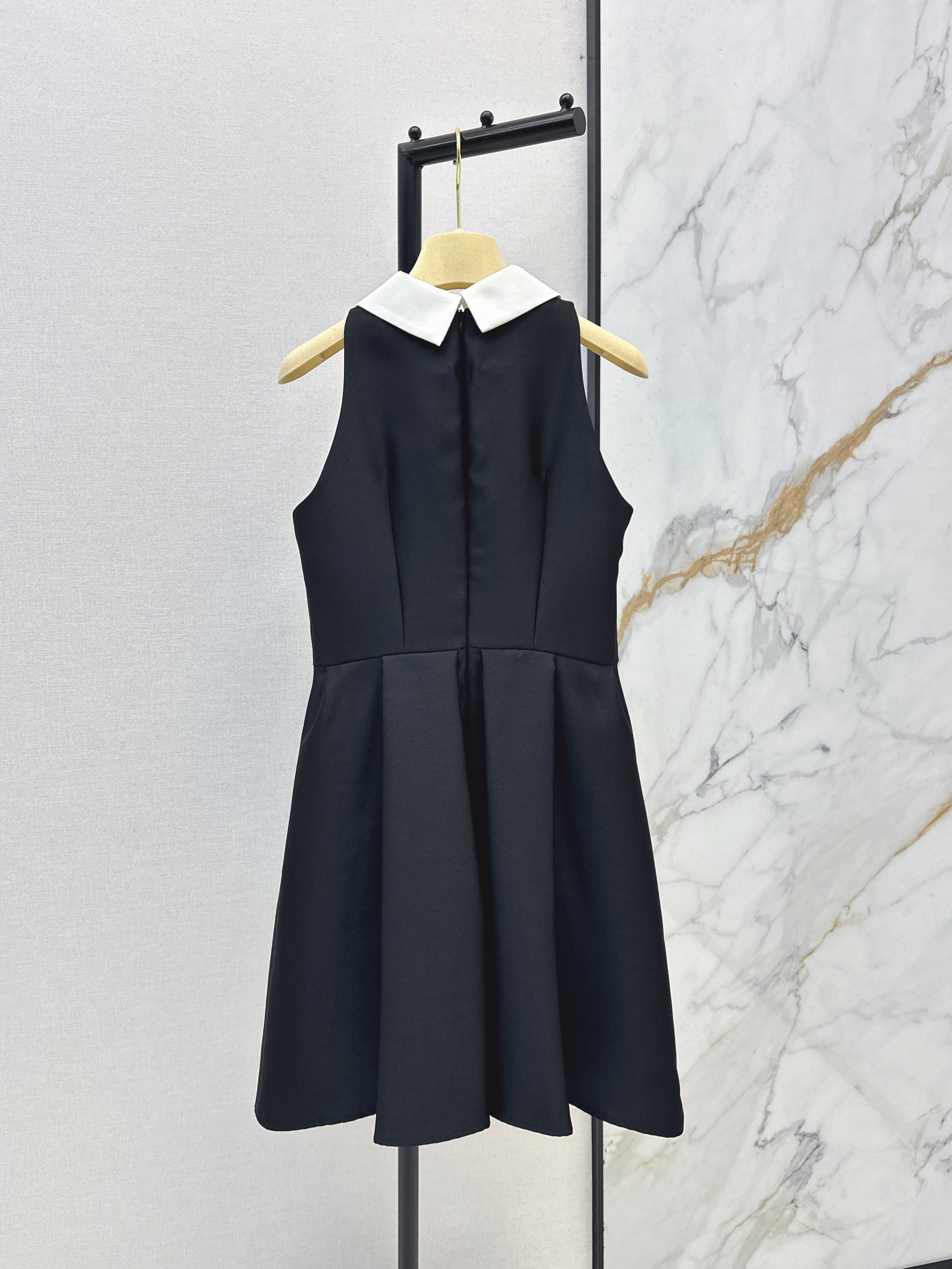 Miu 26ss sleeveless dress