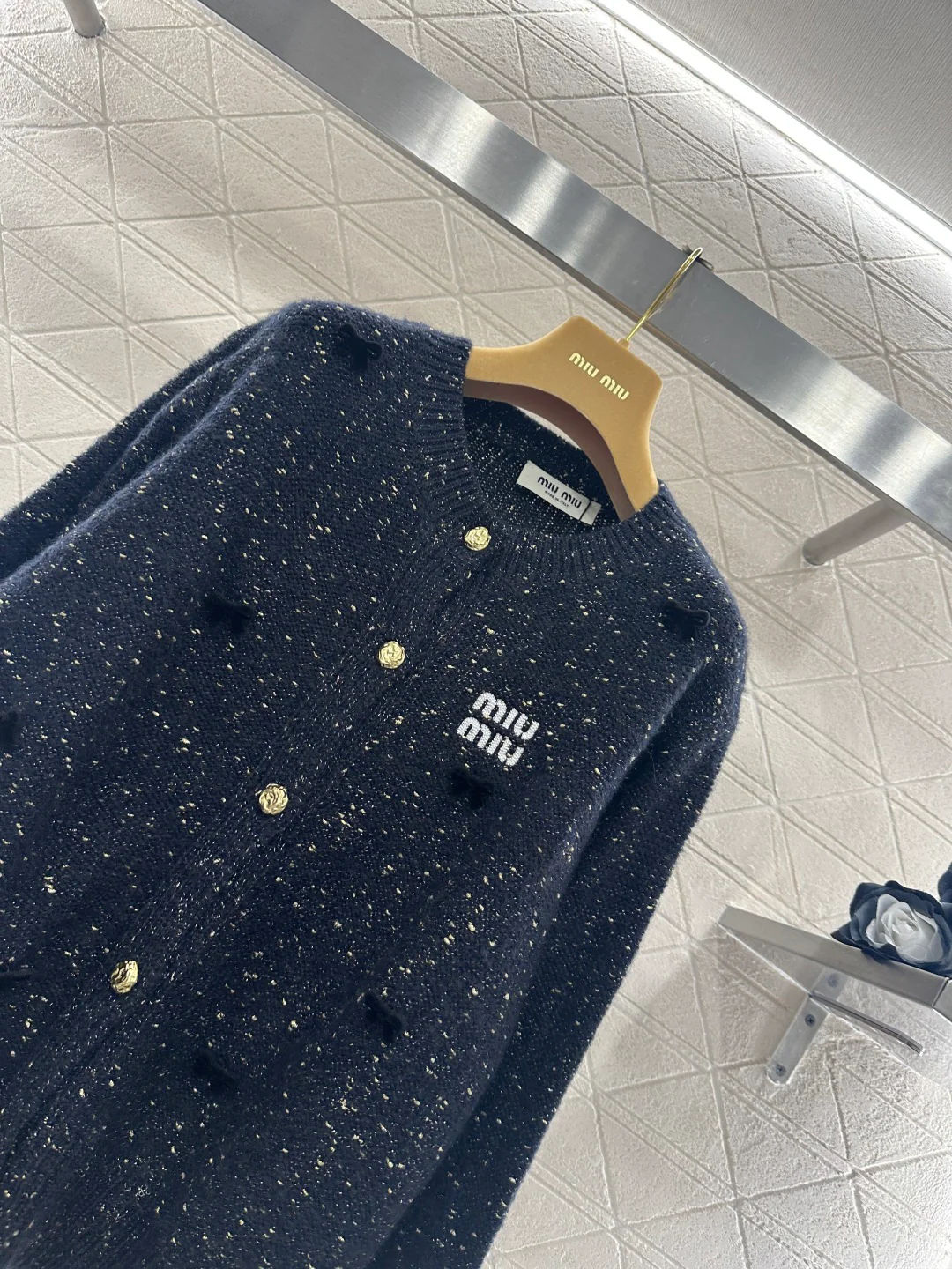 Miu 26ss 3d bow cardigan