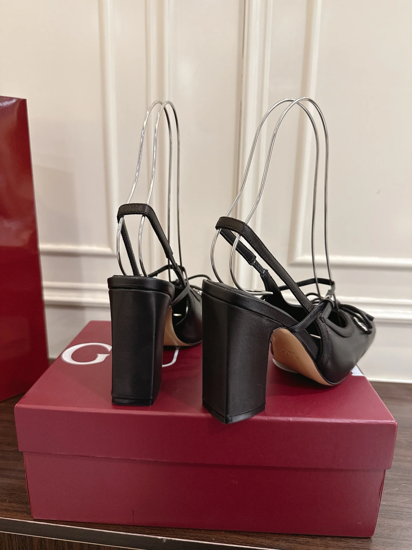 Guc 25fw pumps