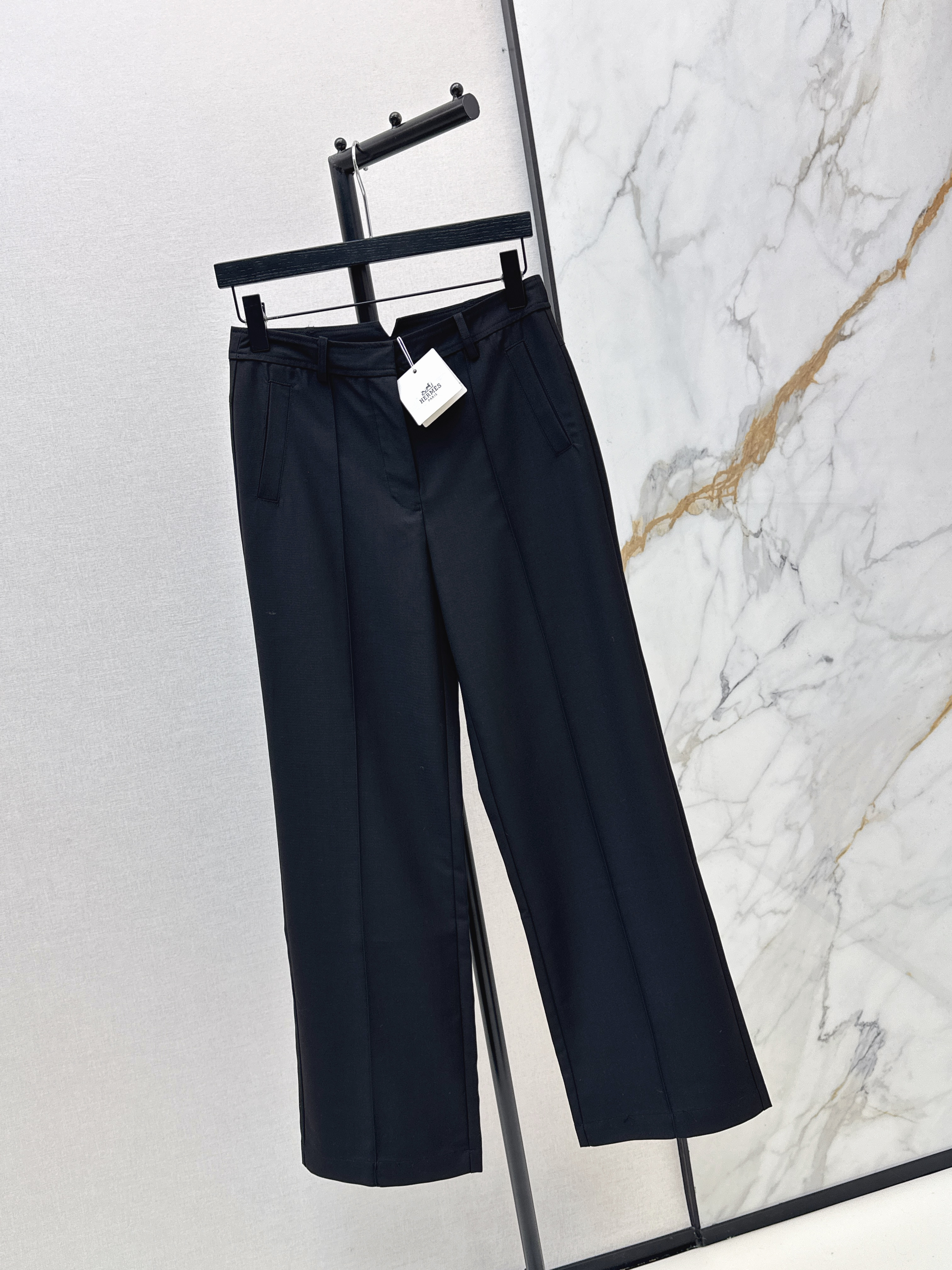 Her 26ss suit pants