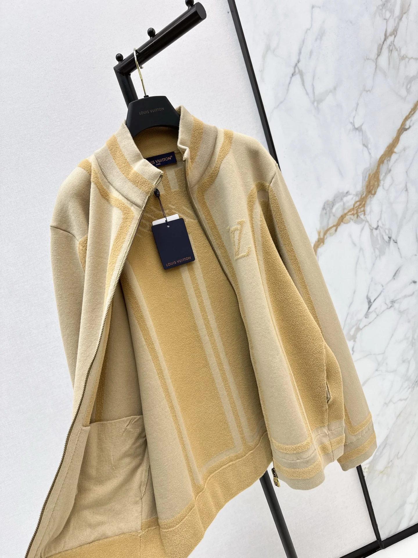Louis 25fw hooded knit jacket