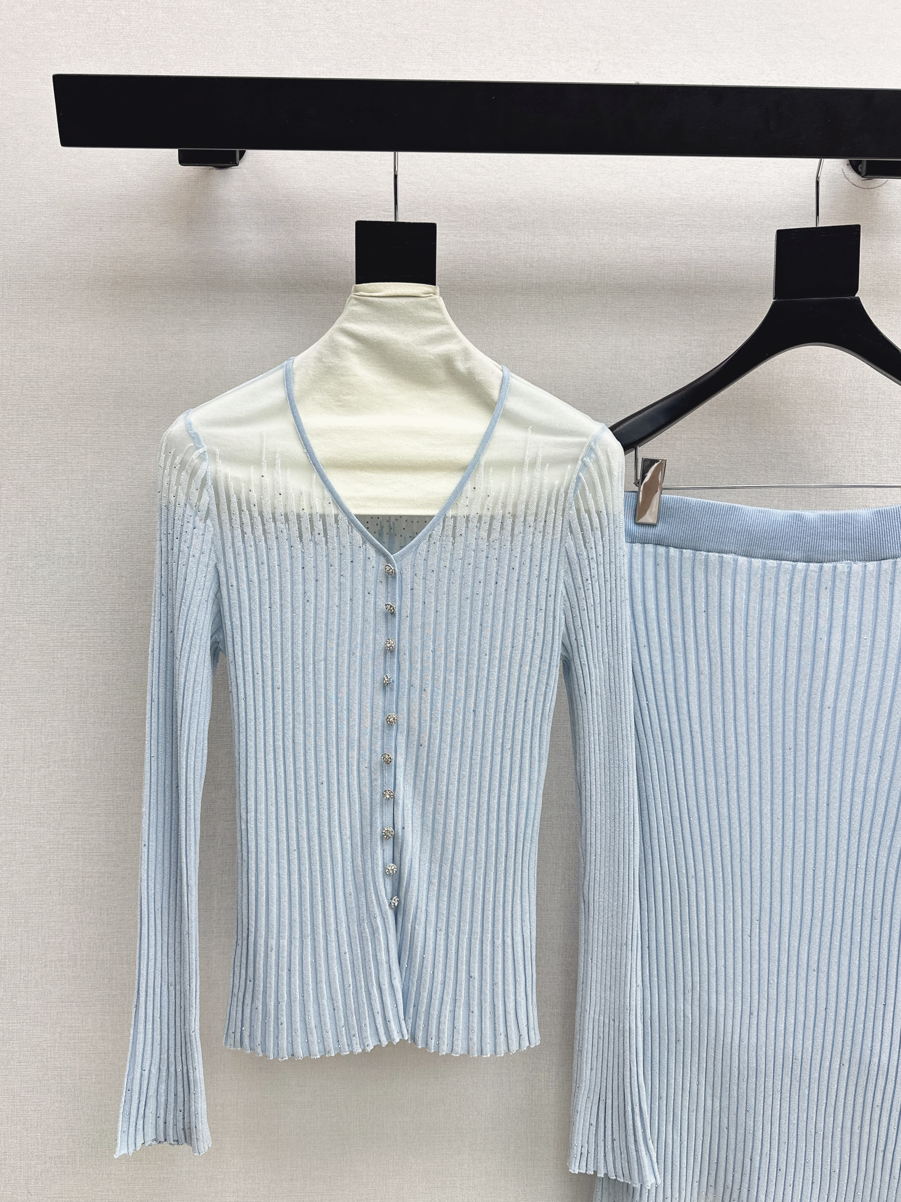 Chan 26ss rhinestone knit suit