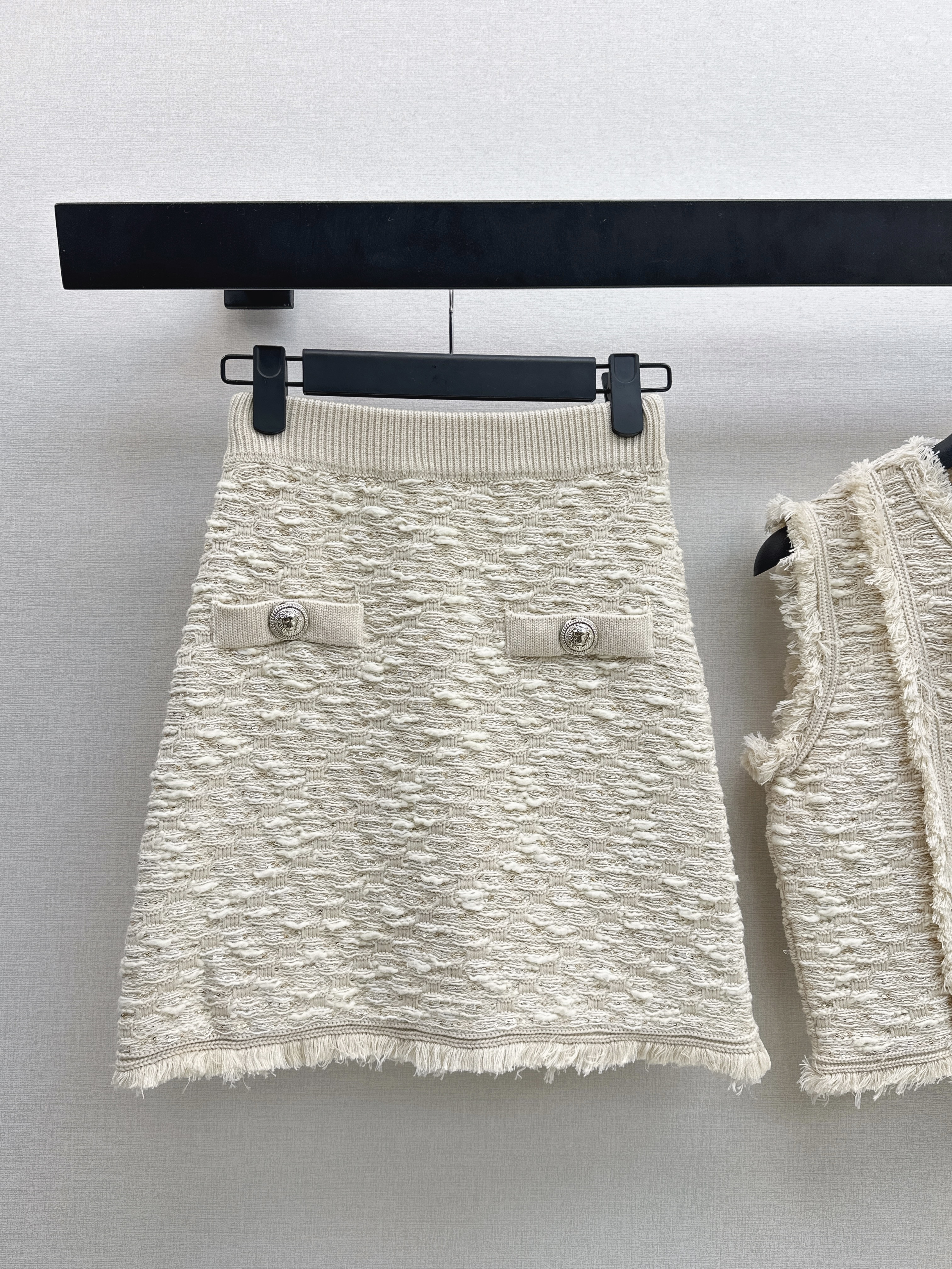 Bal 26ss fringe outfit set