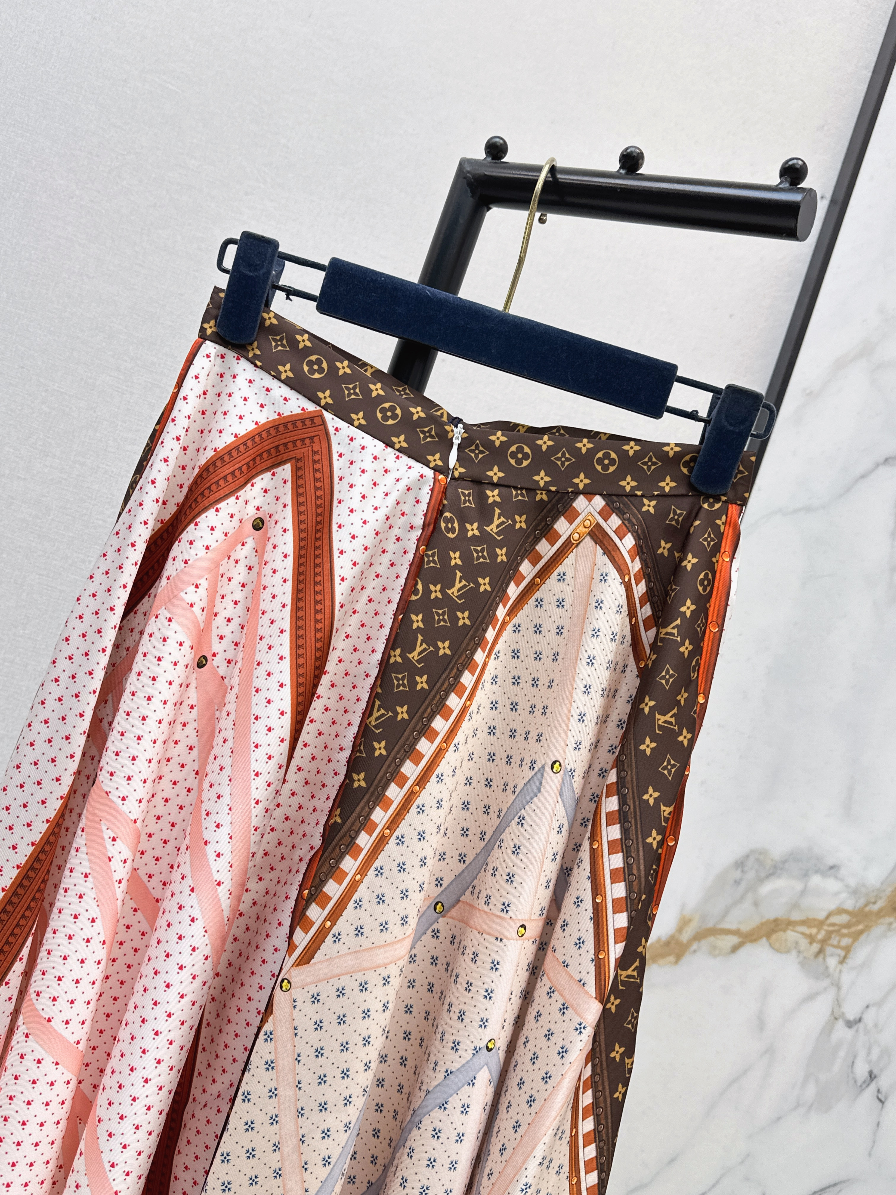 Loui 26ss print asymmetrical skirt