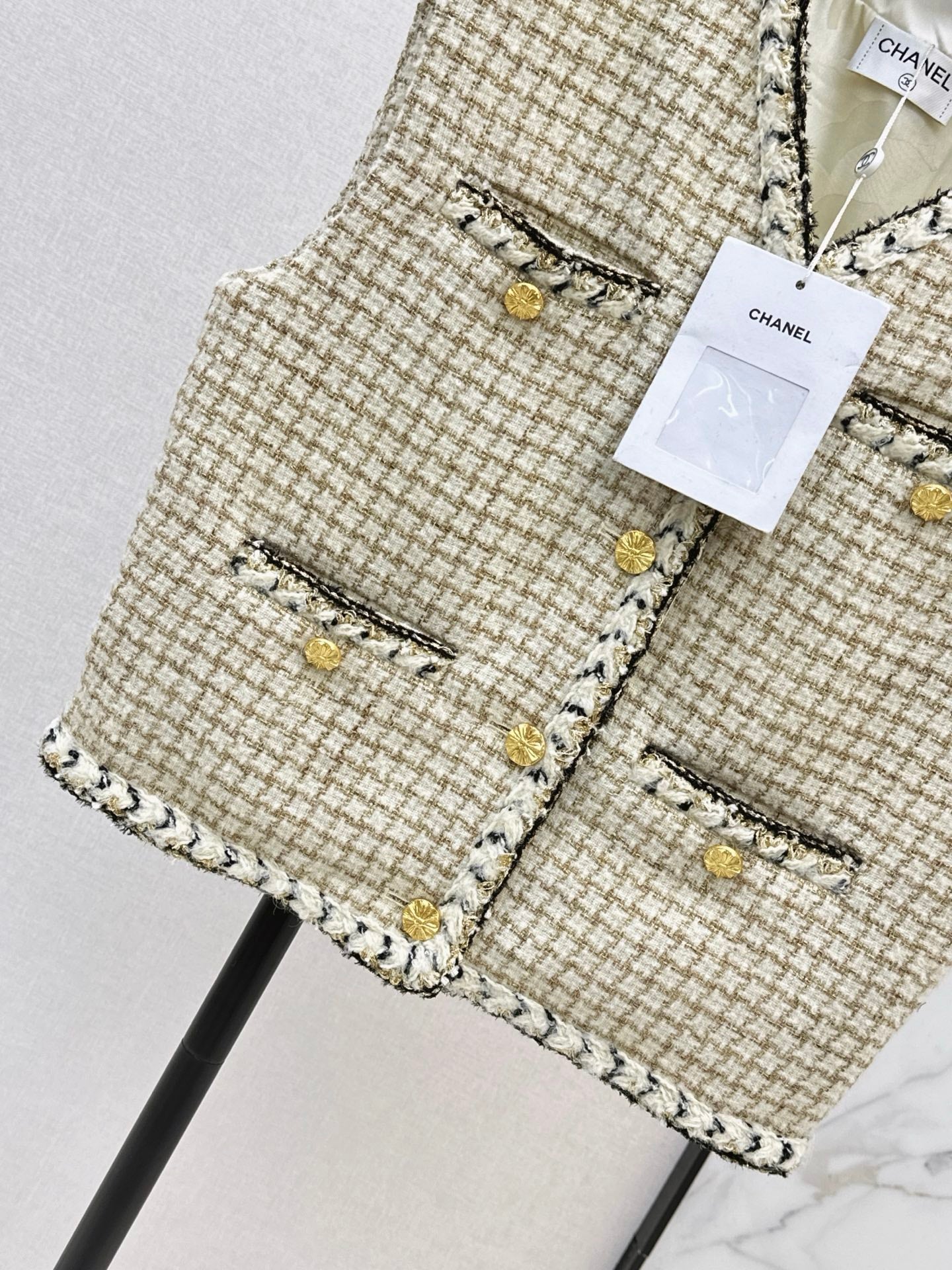 Chan 25fw woven tweed vest