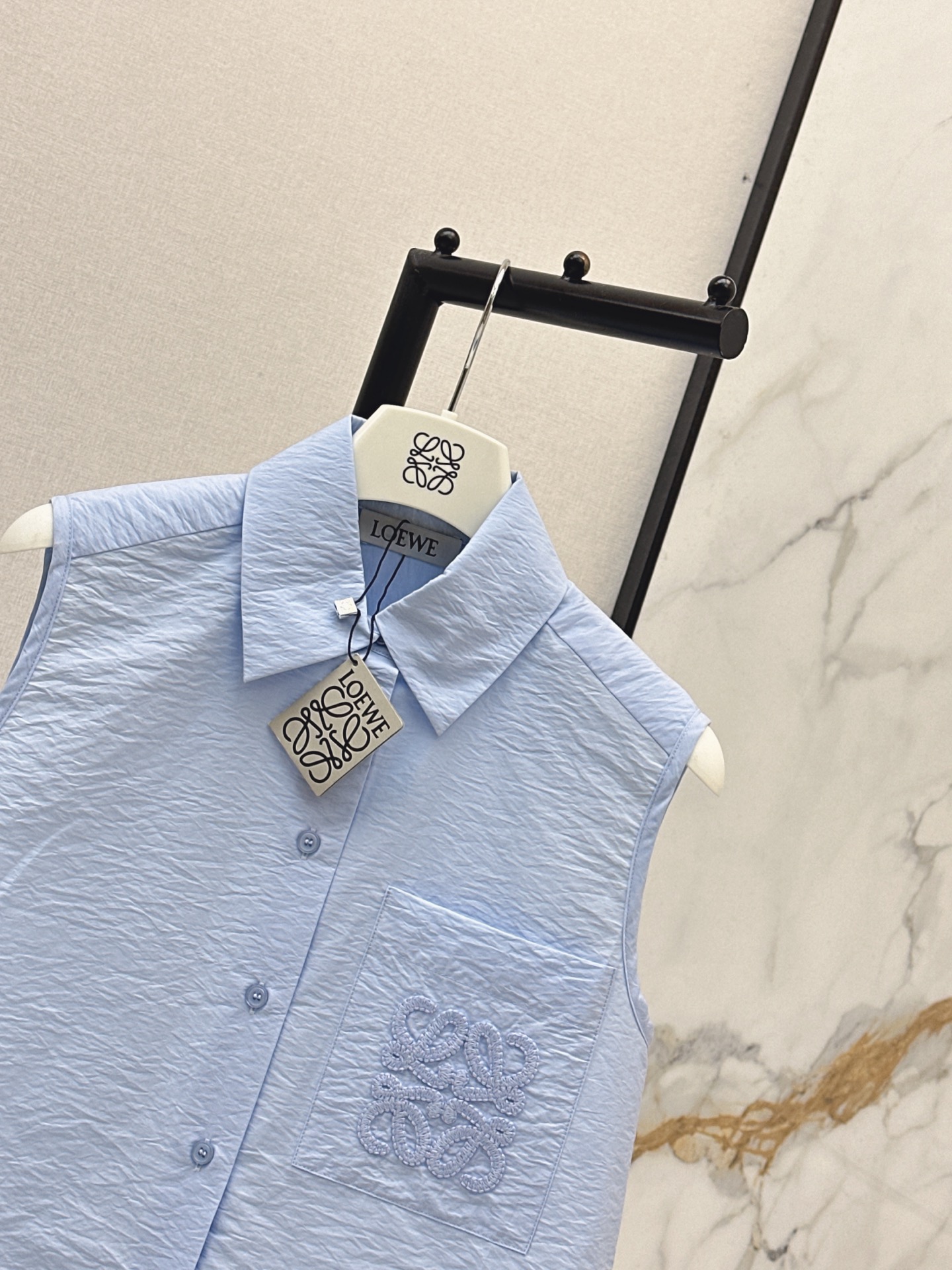 Loe 26ss sleeveless embroidery shirt