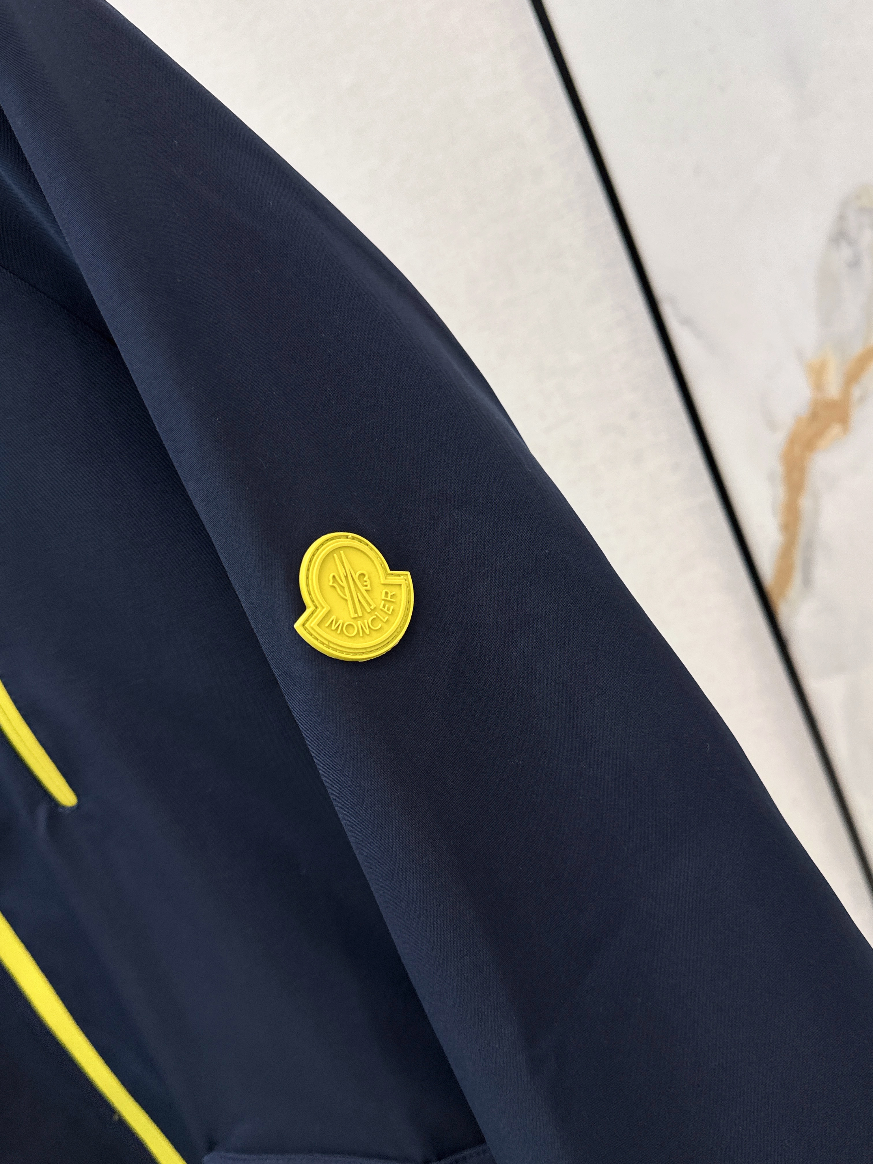 Monc 26ss hooded windbreaker