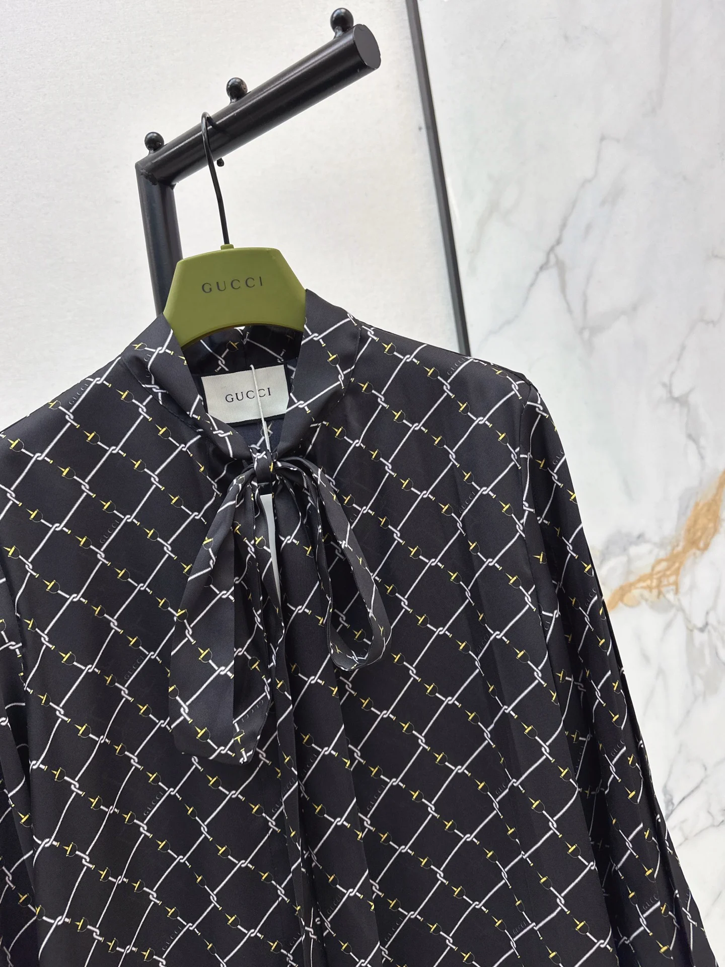 Gucc 26ss ribbon shirts