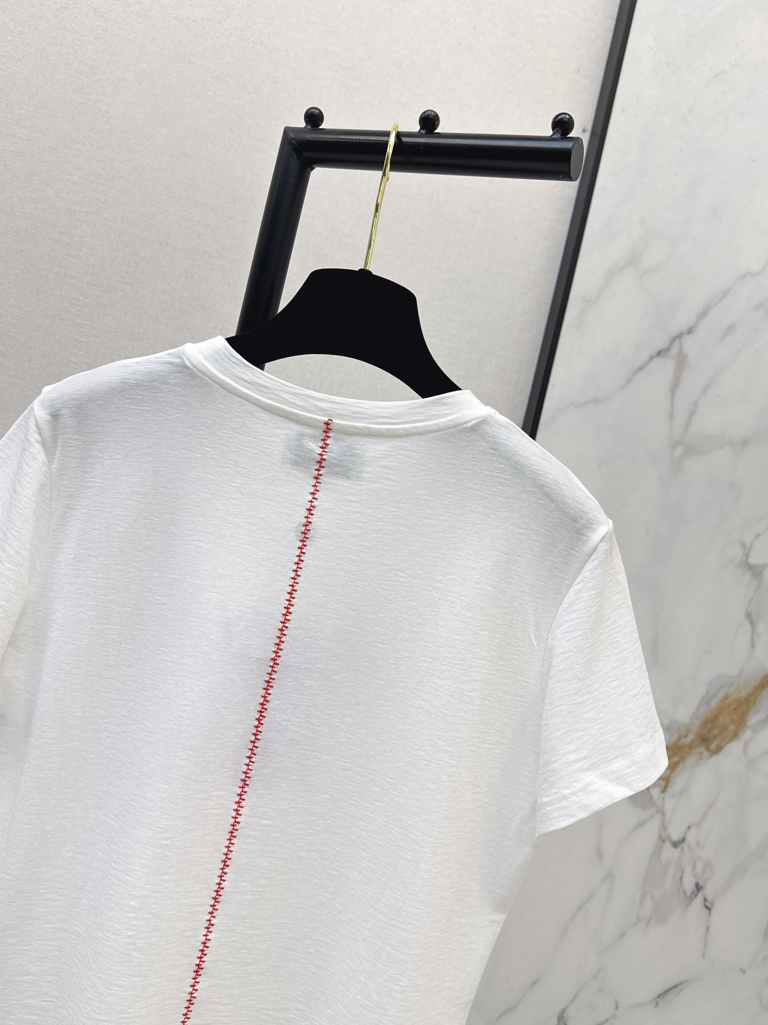 Chan 26ss contrast lettering t-shirt