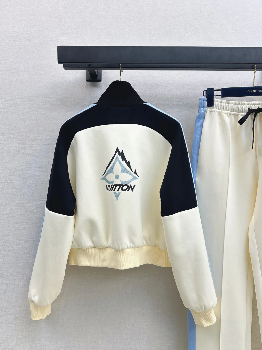 Loui 25fw jacket pant set