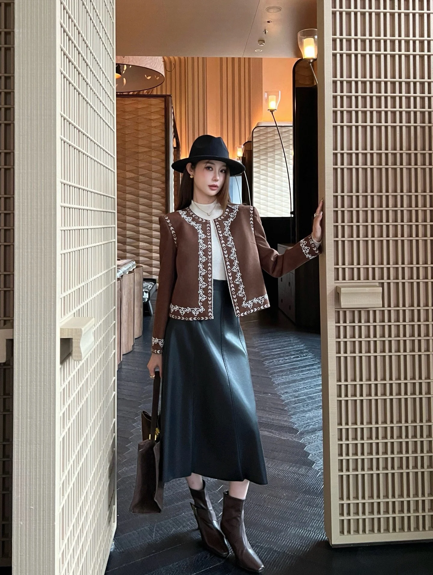 Erma 25fw suede jacket