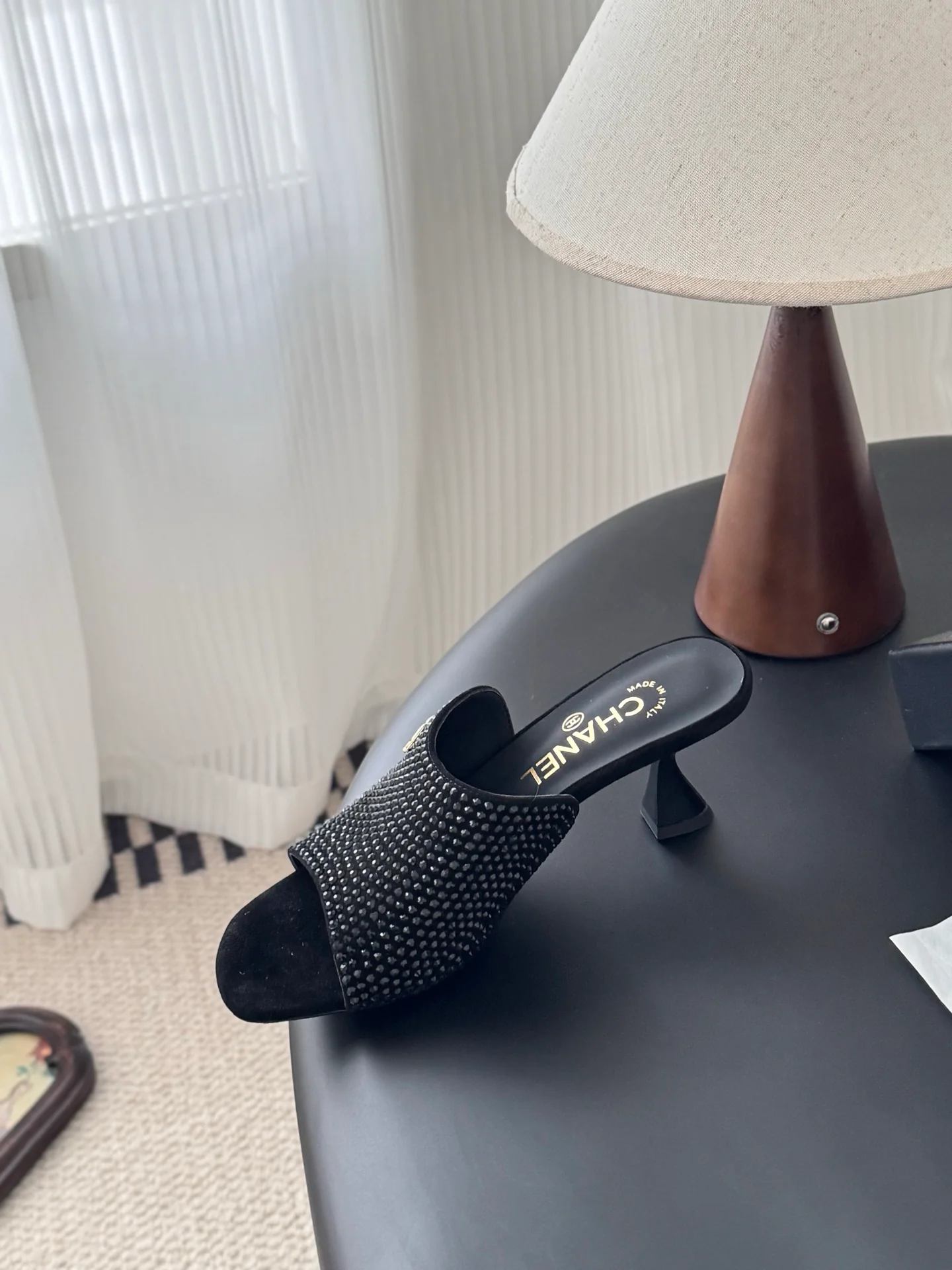 Chan 25fw kitten sandals