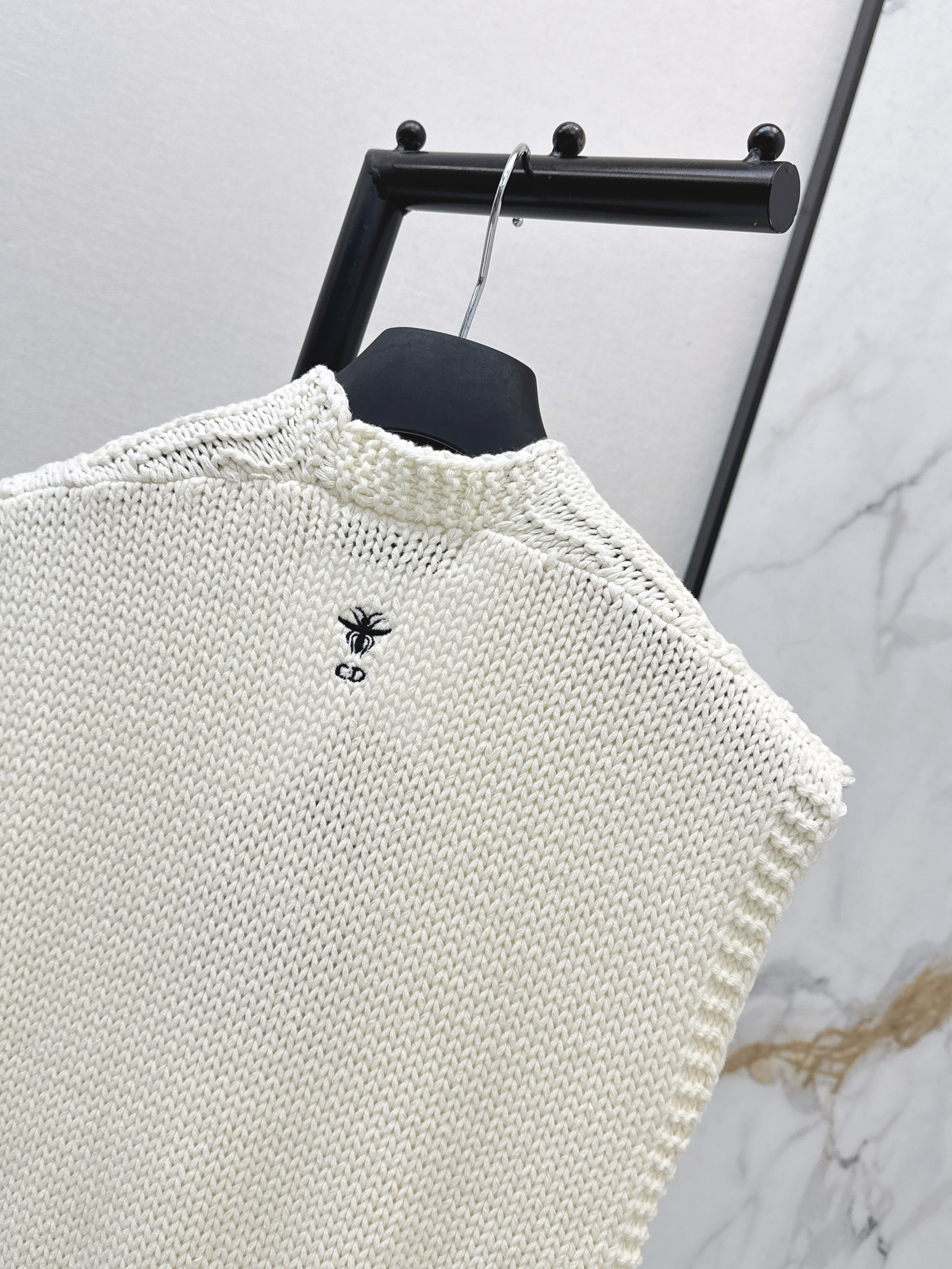 CD 26ss knit vest