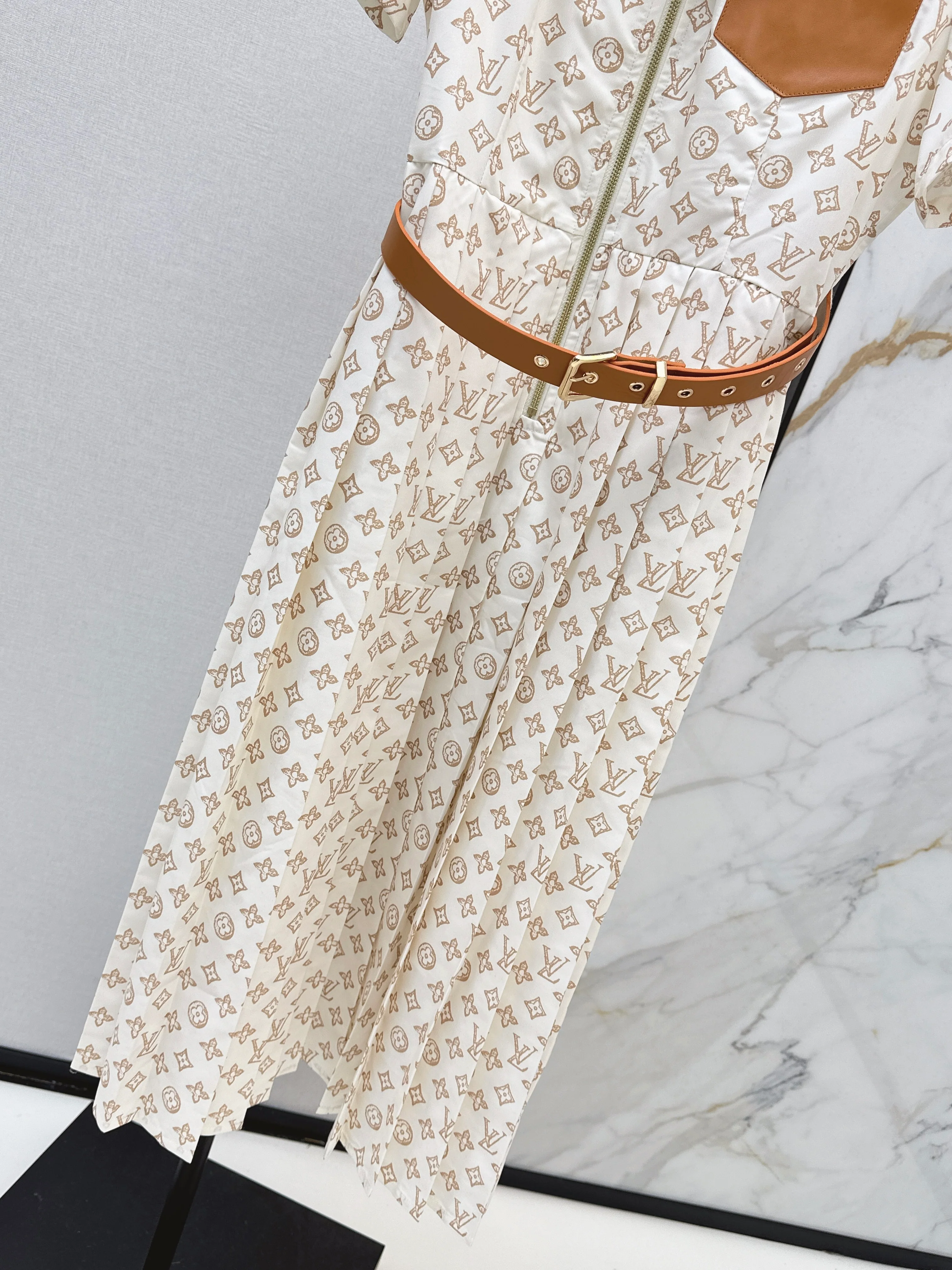 Louis 26ss print dress