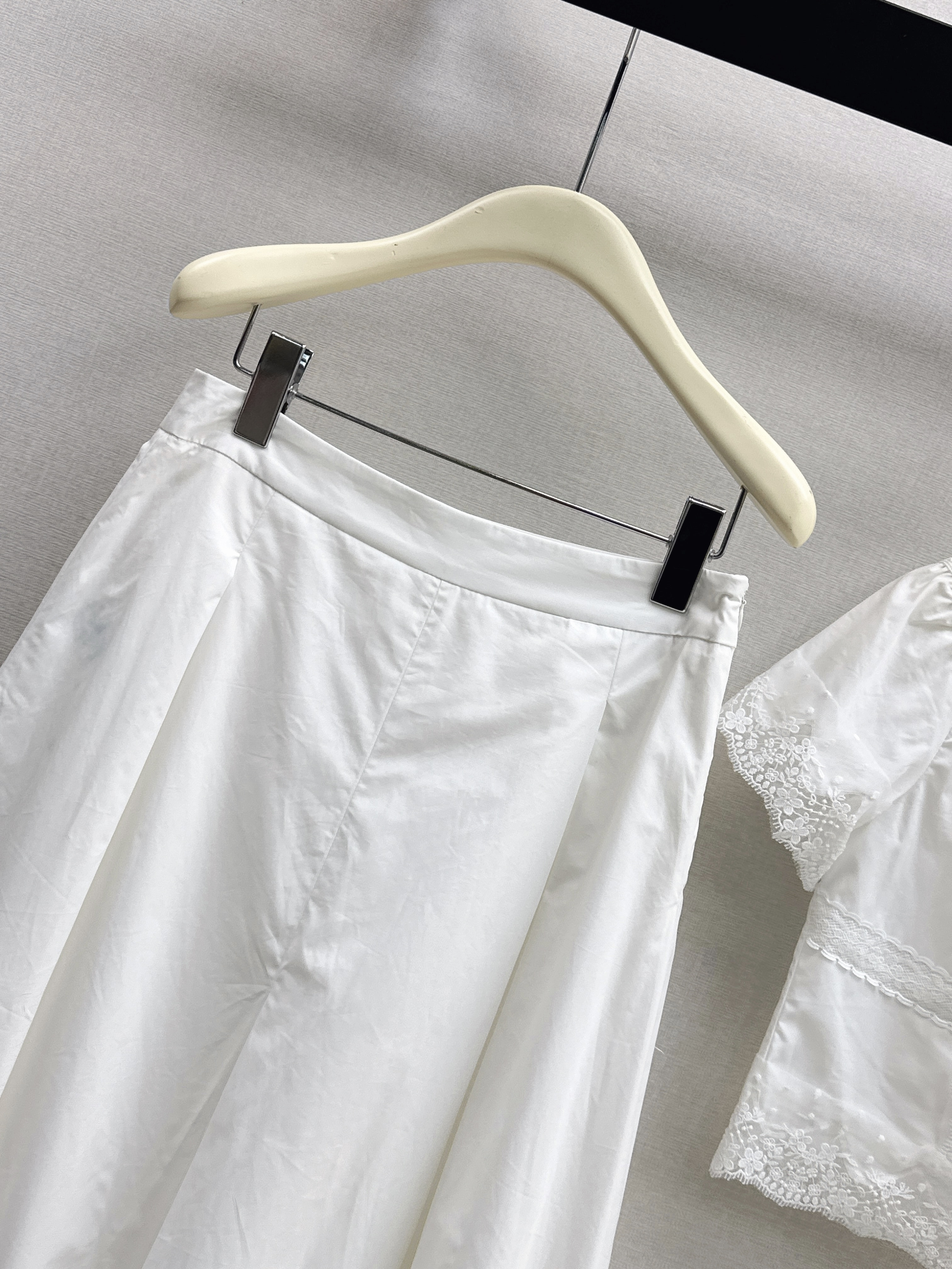 ES 26ss lace crop top skirt set
