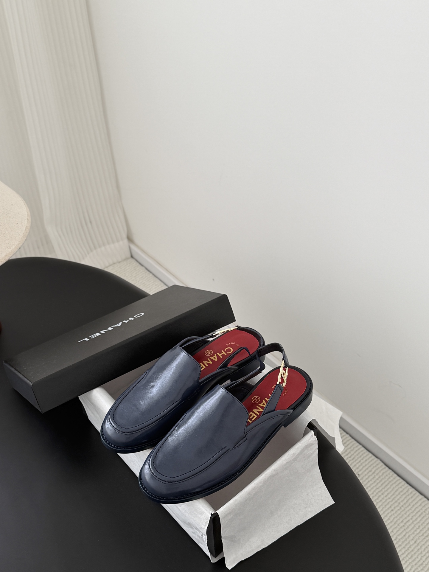 Chan 26ss slingblack loafers