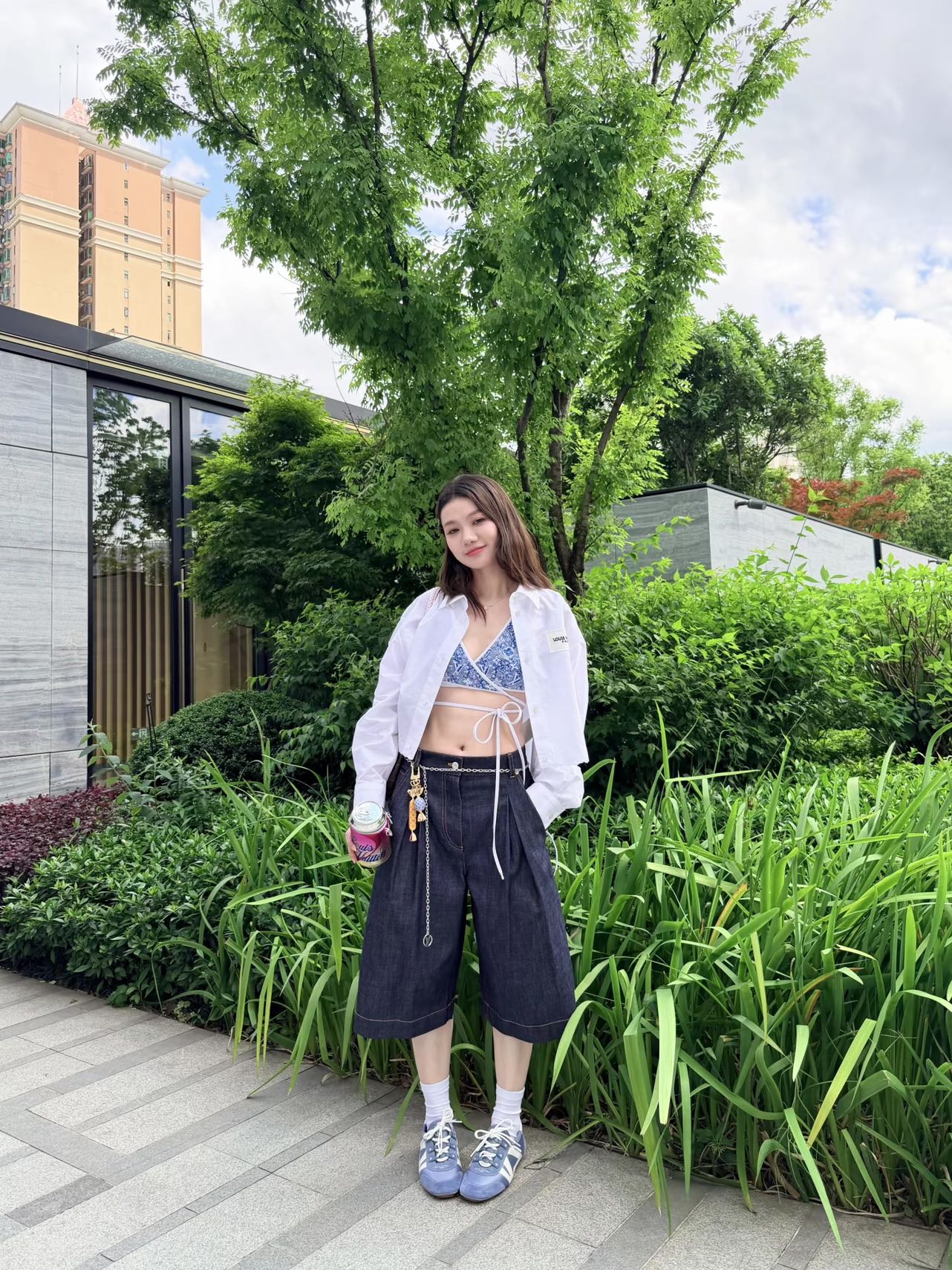 Loui 26ss embroidery cropped shirt