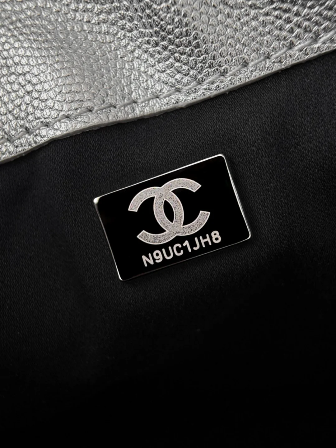 Chan 26C hobo bags