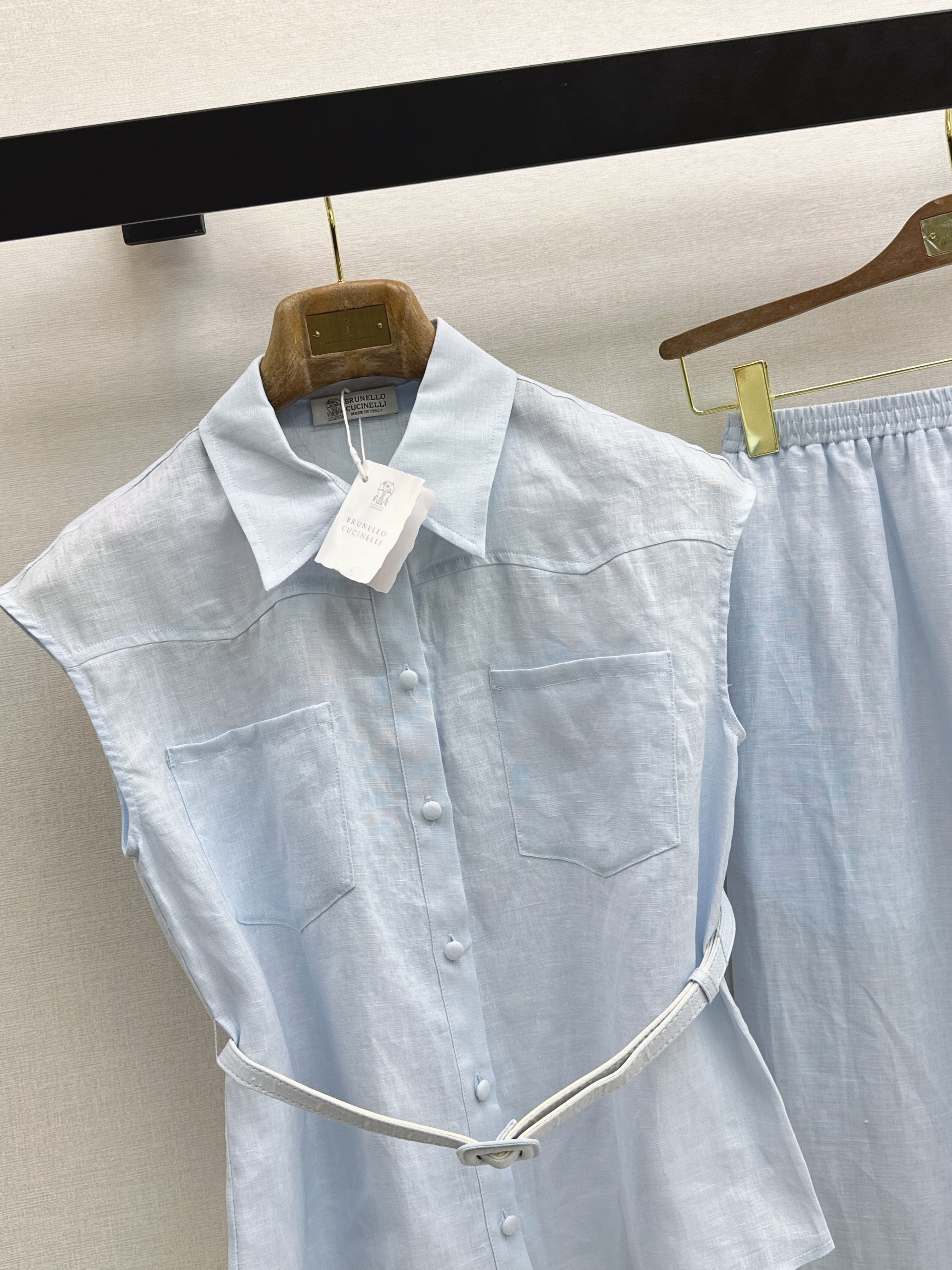 Brun 26ss sleeveless shirt skirt set