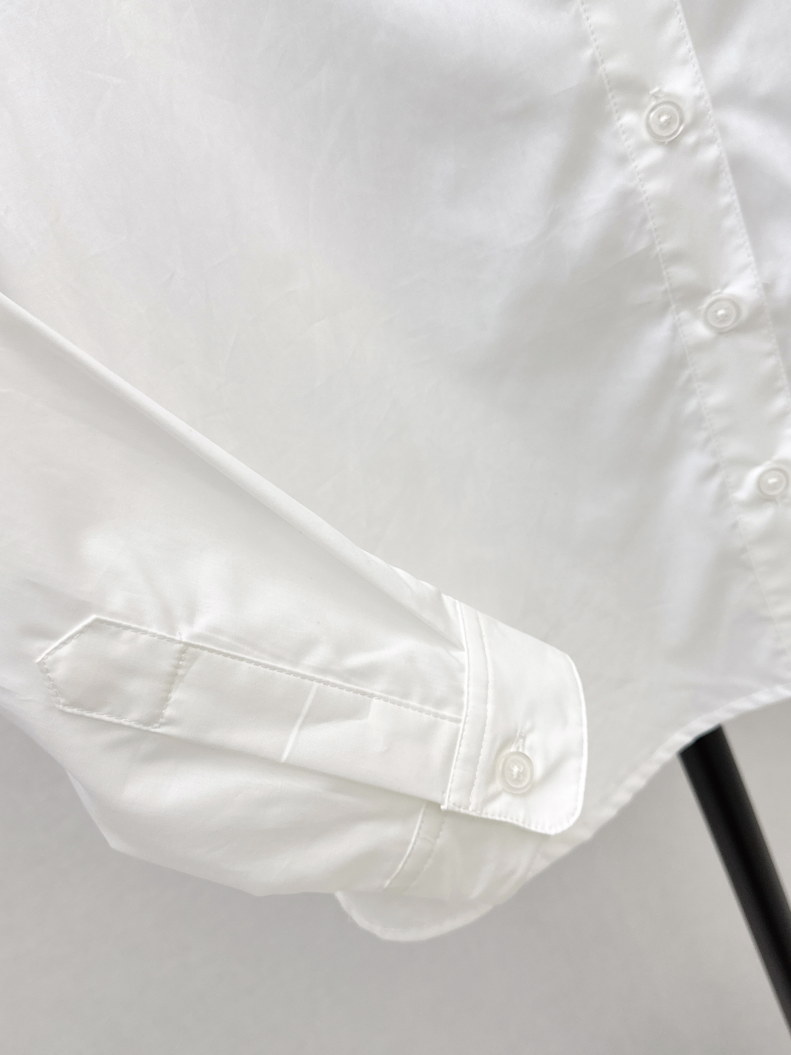 Celi 26ss ruffle shirt