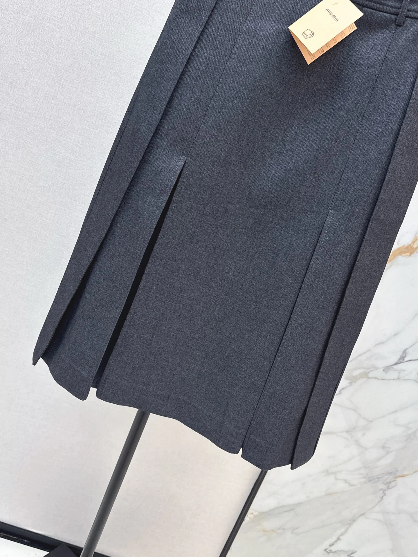 Miu 26ss pleated skirt