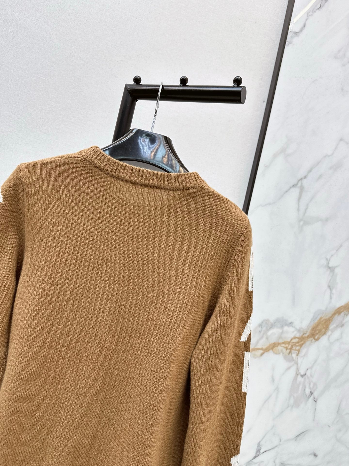 Celi 26ss wool sweater