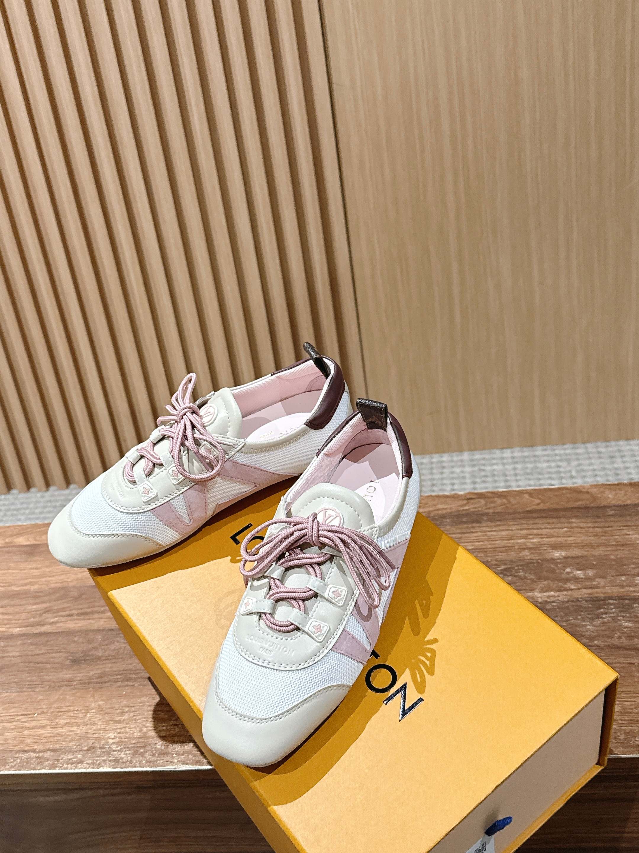 Loui 25fw sneaker