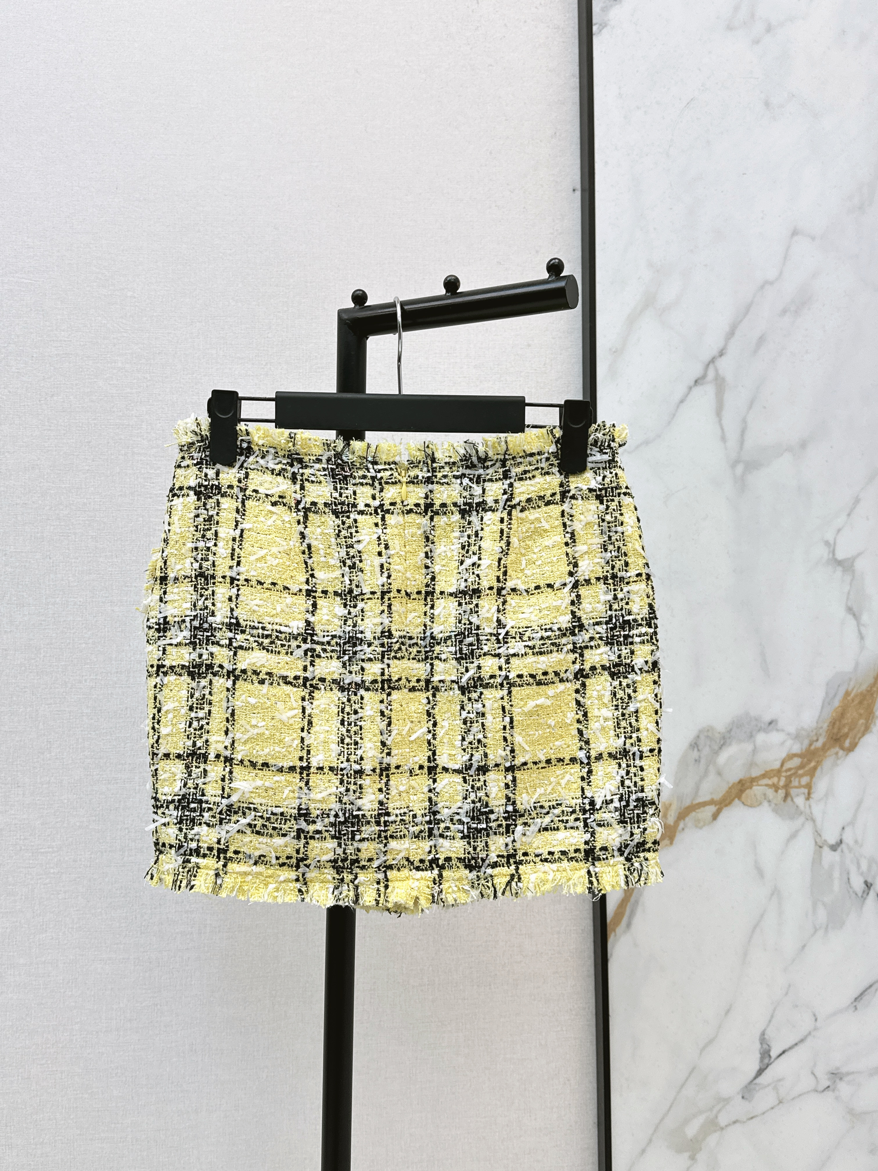 Bal 26ss check tweed skirt