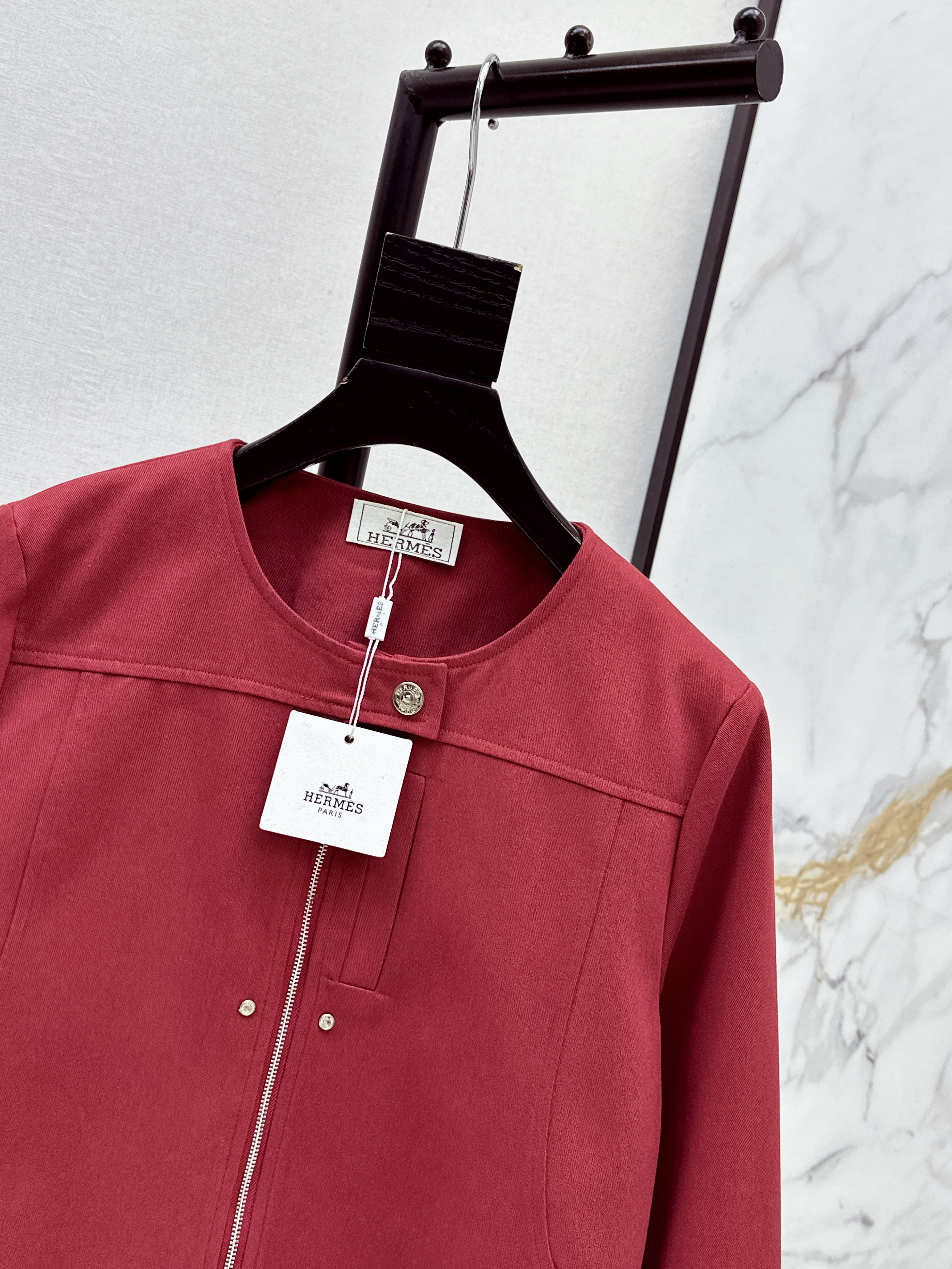 Her 26ss zip-up jacket