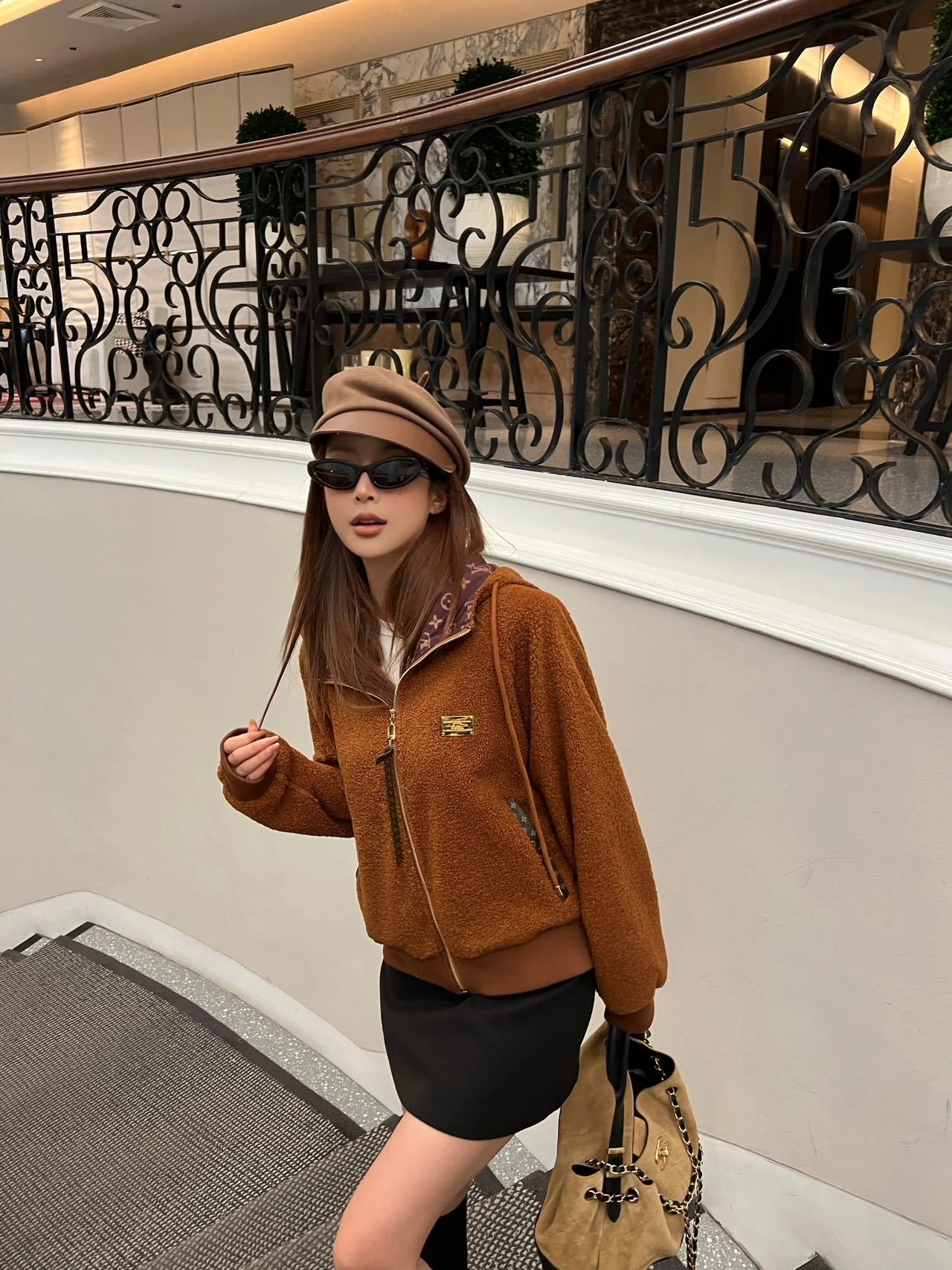 Louis 25fw hooded zipper jacket