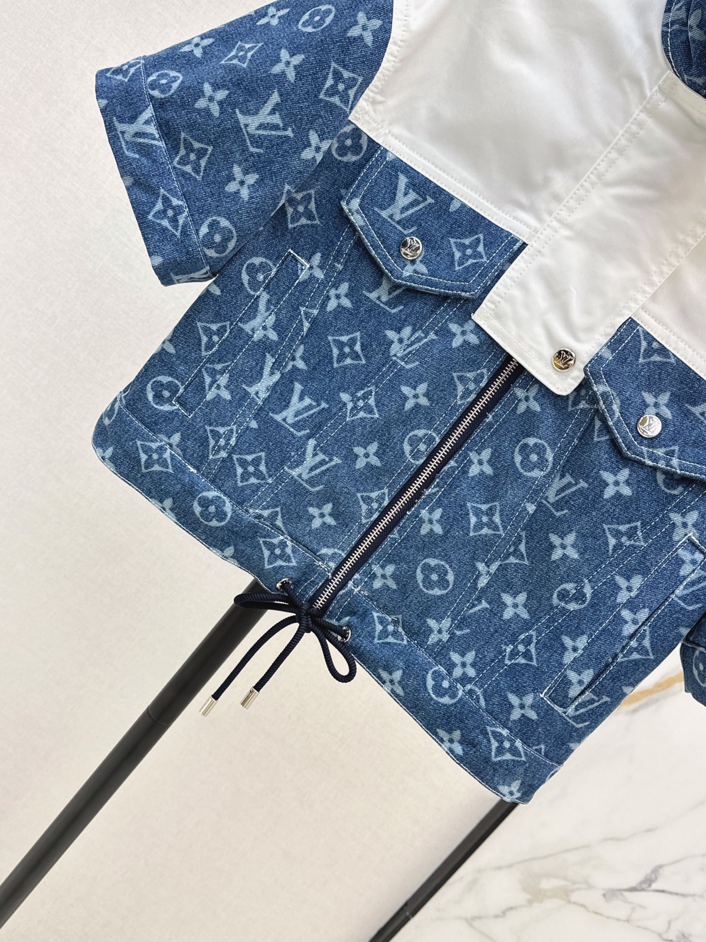 Loui 26ss crooped top