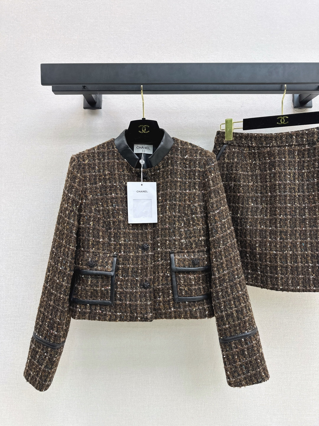 Chan 25fw tweed suit