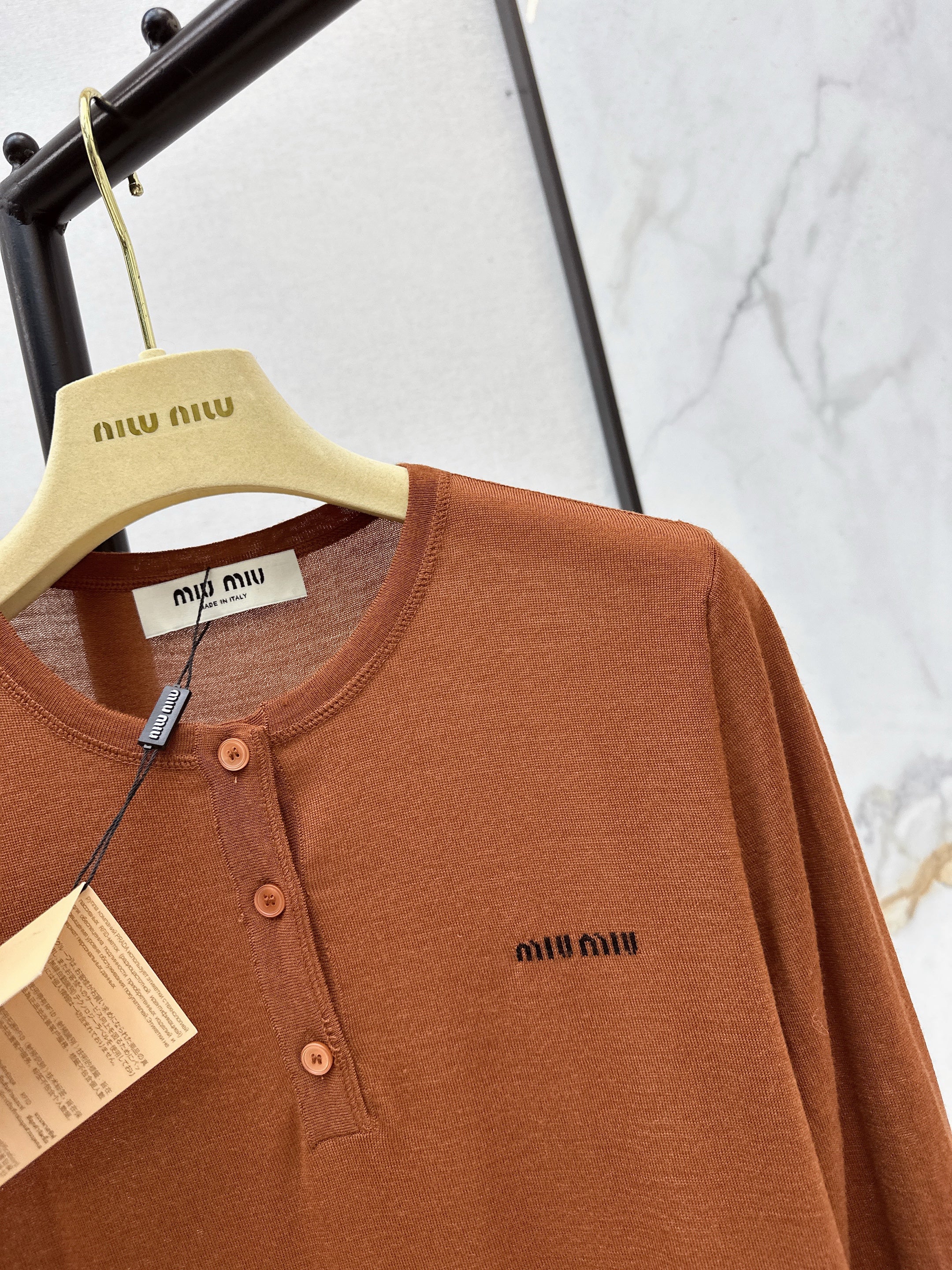 Miu 26ss knitted sweater