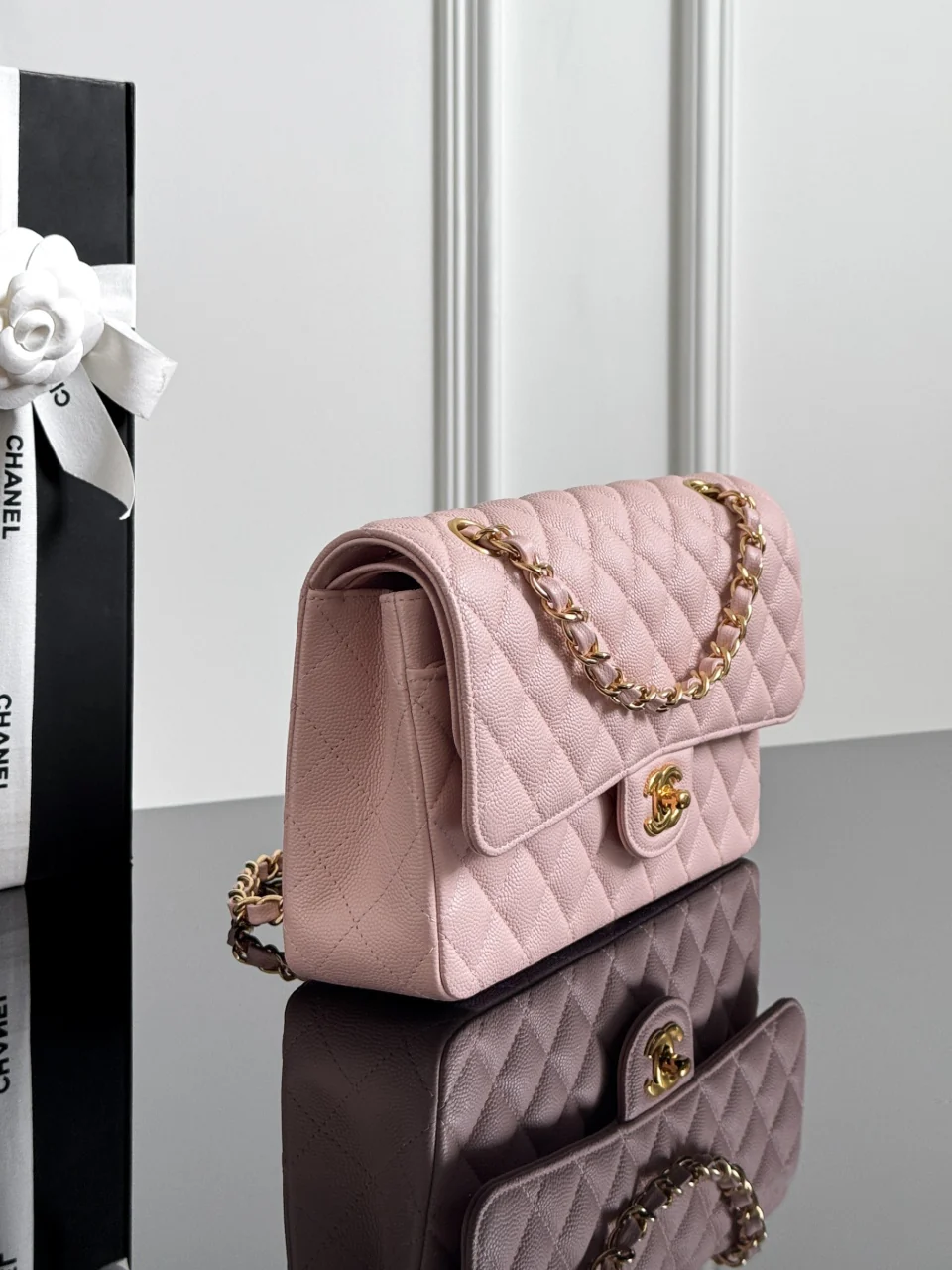 Chan cf25 chain shoulder bag