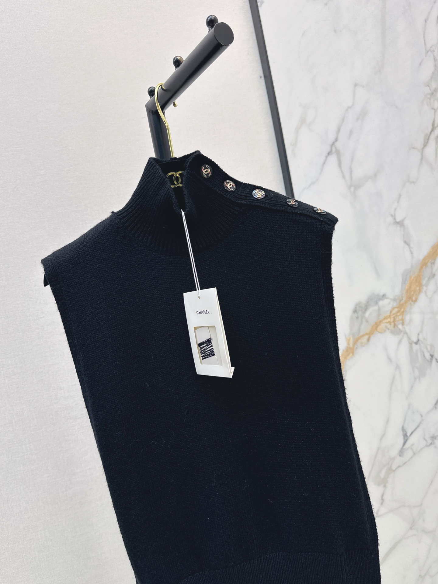 Chan 26ss high neck vest cape