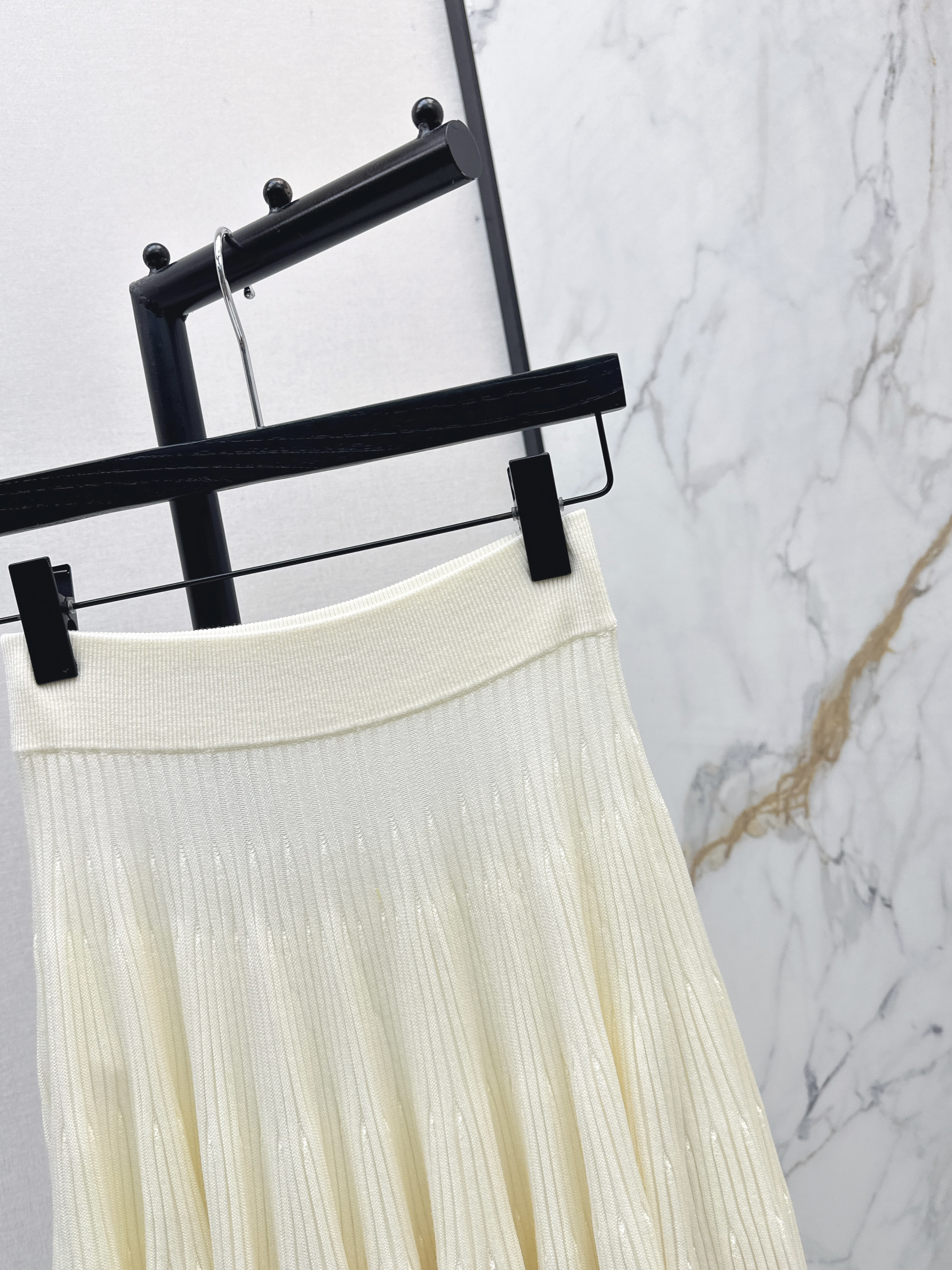 Loui 26ss knit pleated skirt