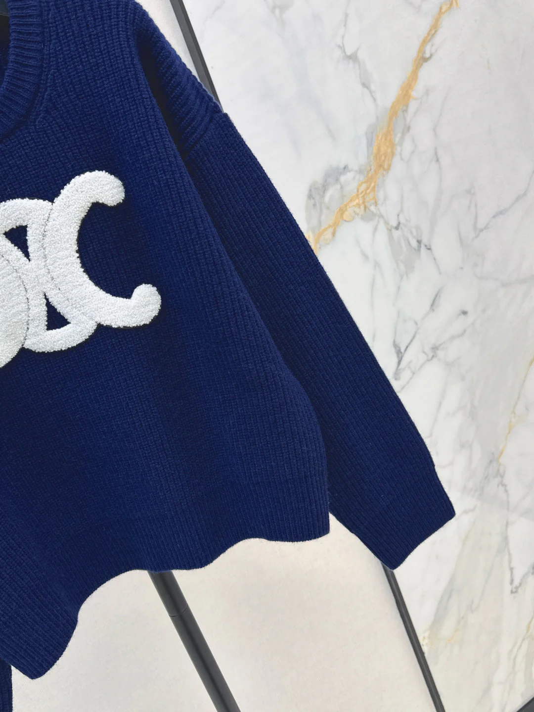 Celi 25fw embroidered sweater