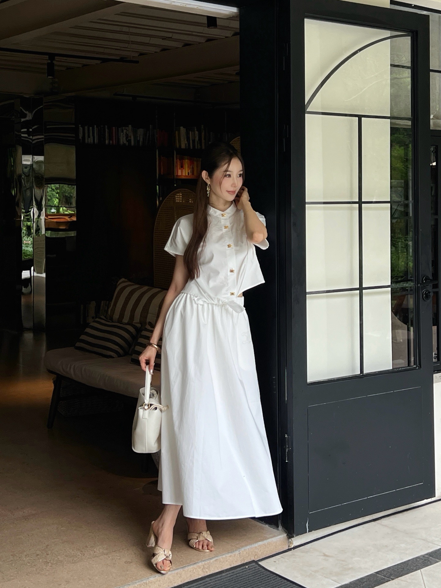 Celi 26ss cropped shirt skirt set